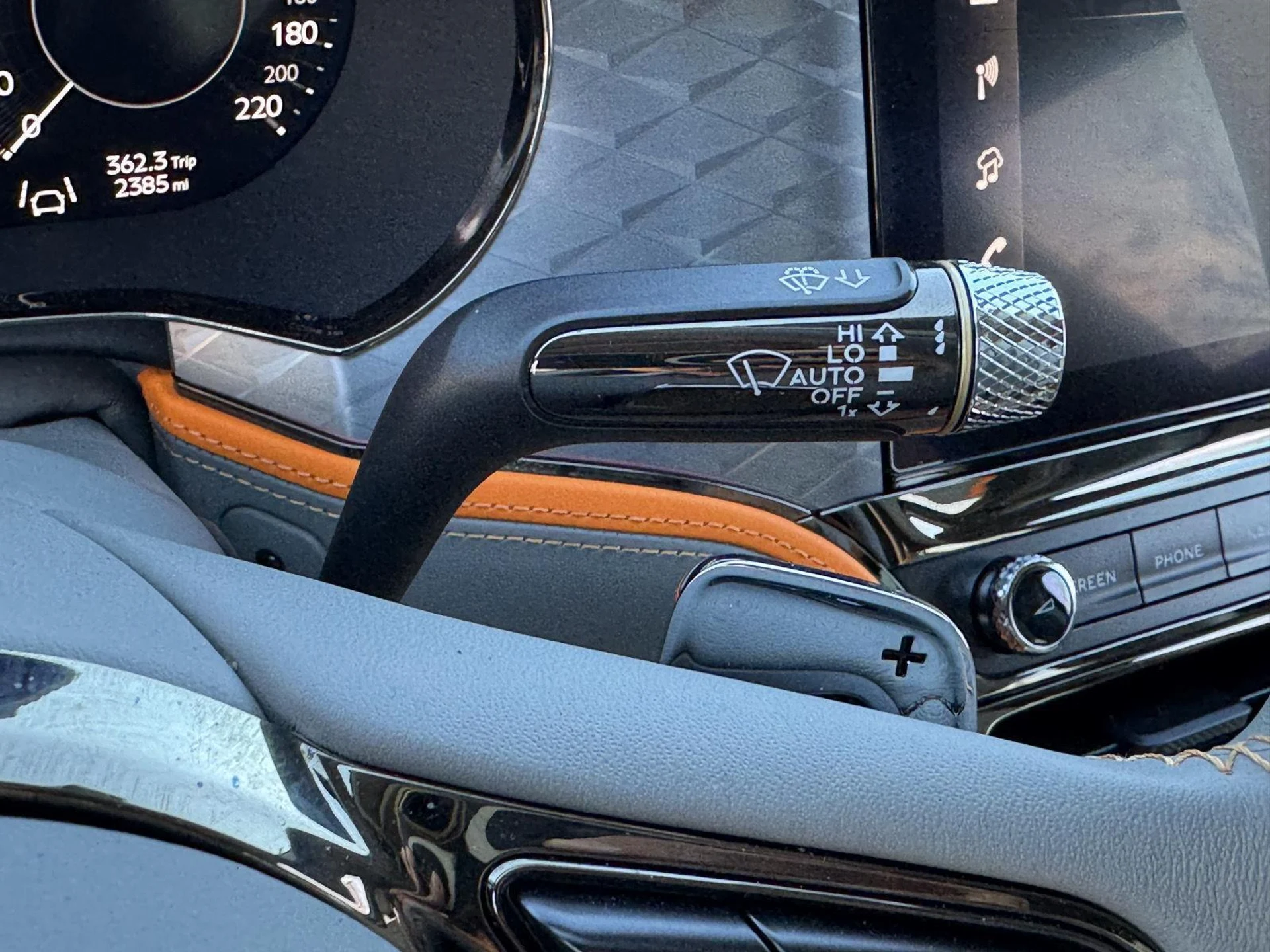 mph047_1092118563_c8283a93e20a5af14b5a07a62805f395_d02682f2a5