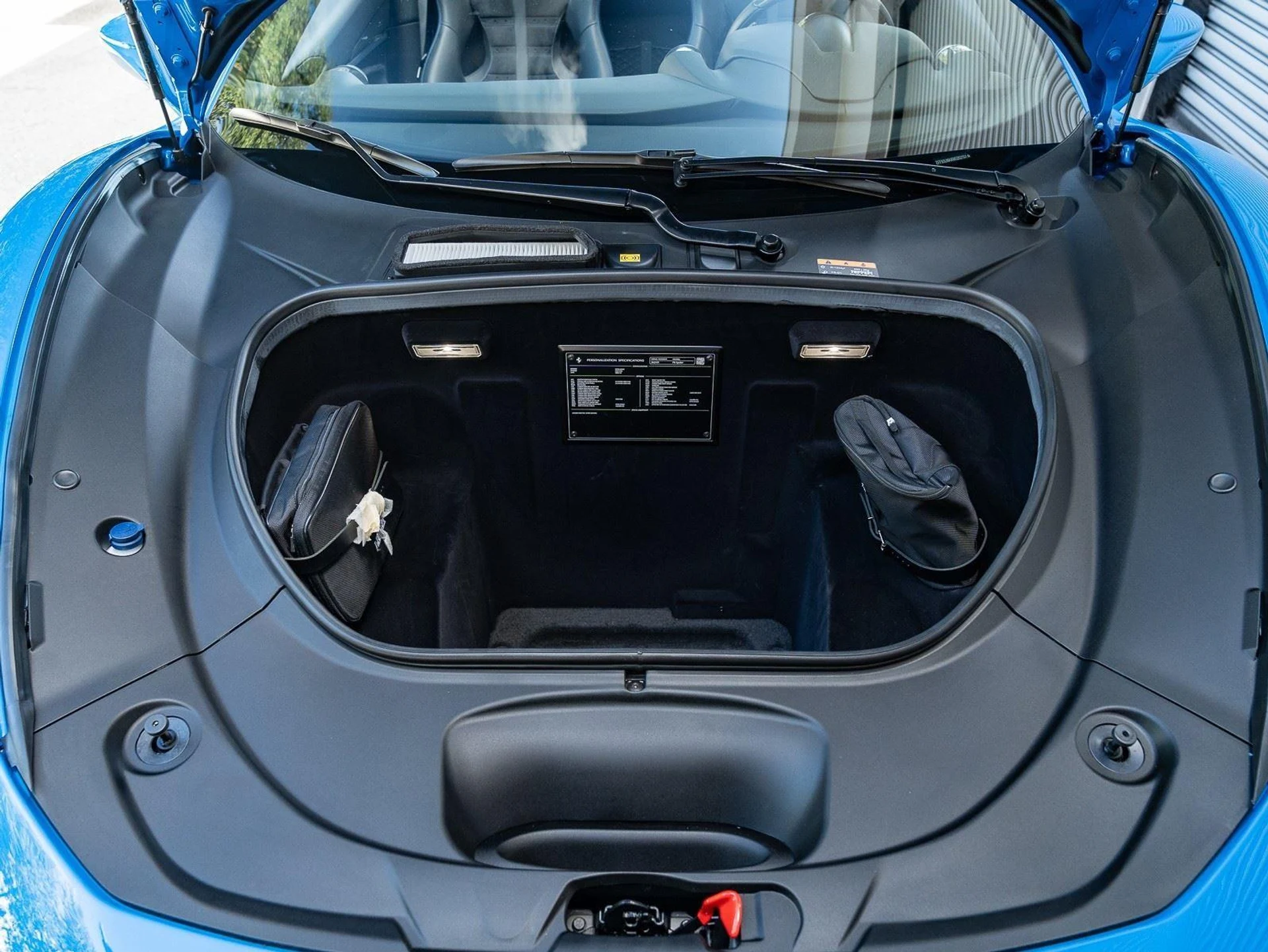 mph047_1107277382_Used_2021_Ferrari_F8_Spider_1773864569_0c2ba92257