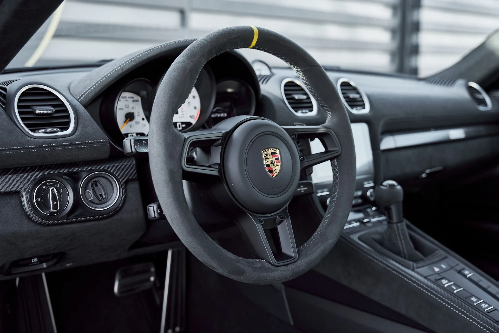 mph047_1120116099_Used_2024_Porsche_718_Cayman_GT_4_RS_1766514223_b5bbb0d7f2