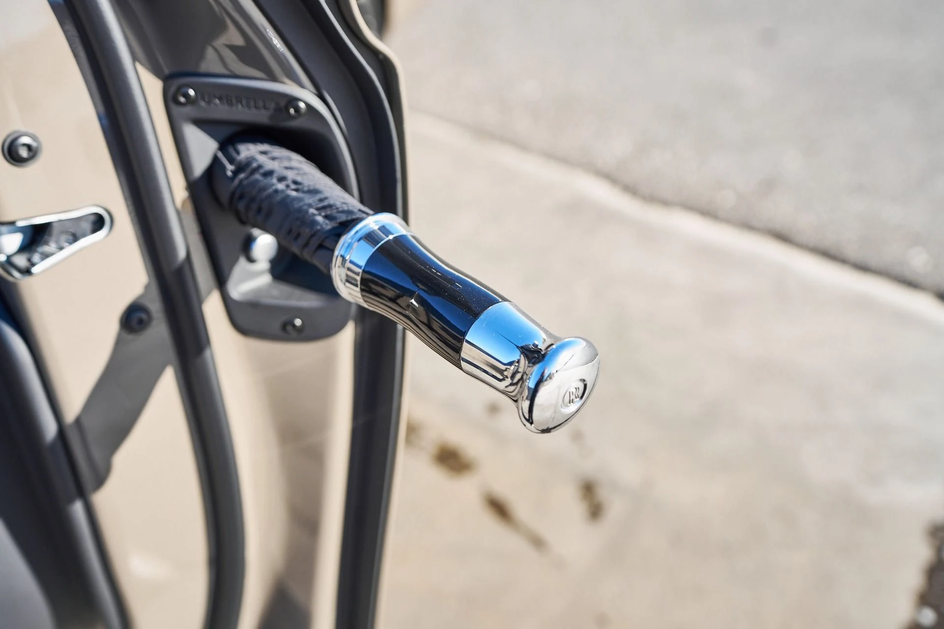 mph047_1134188555_Used_2025_Rolls_Royce_Ghost_Base_1765592231_e1d7ef011d