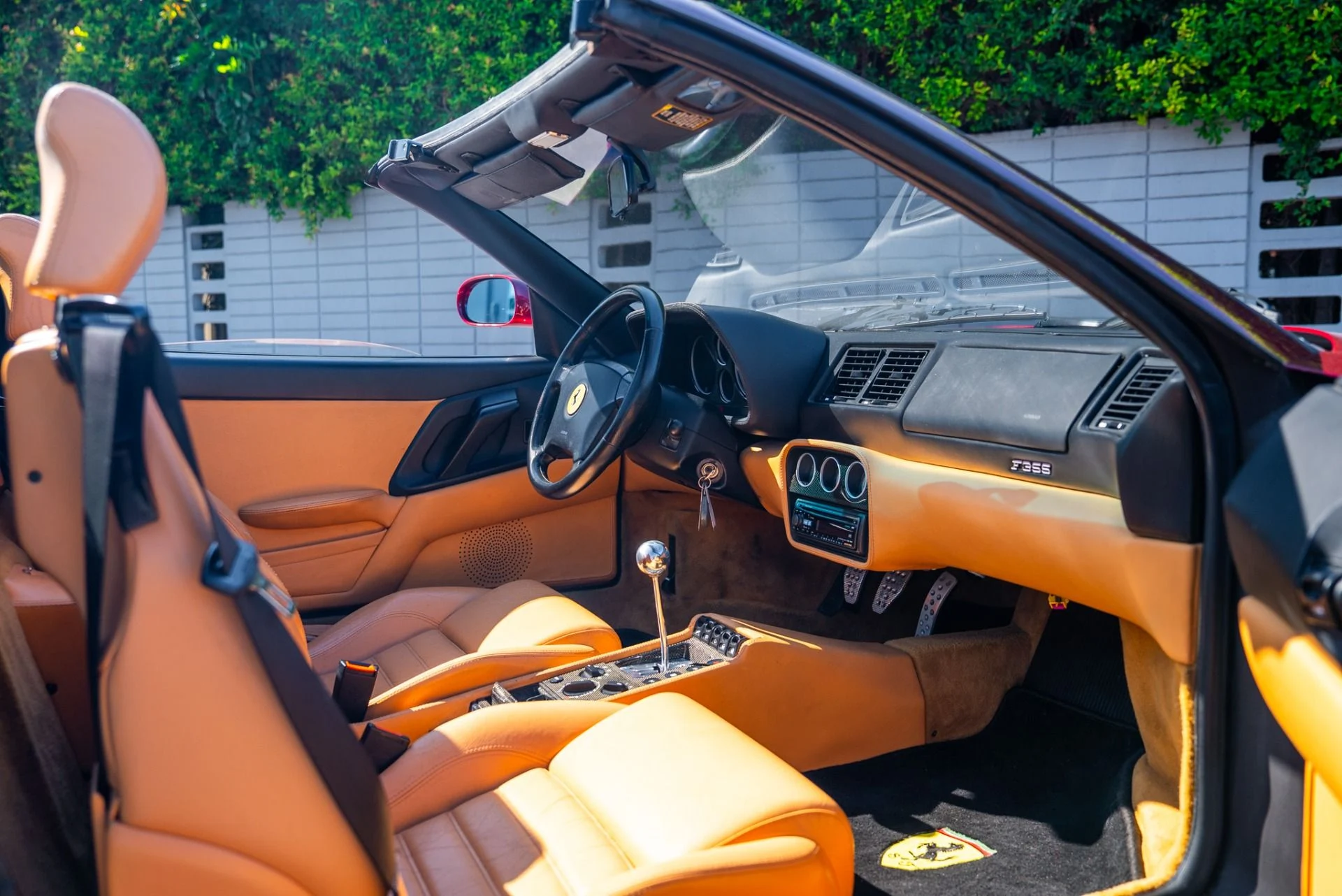 mph047_1150359822_Used_1995_Ferrari_F355_Spider_1762303547_4d6c87a50e