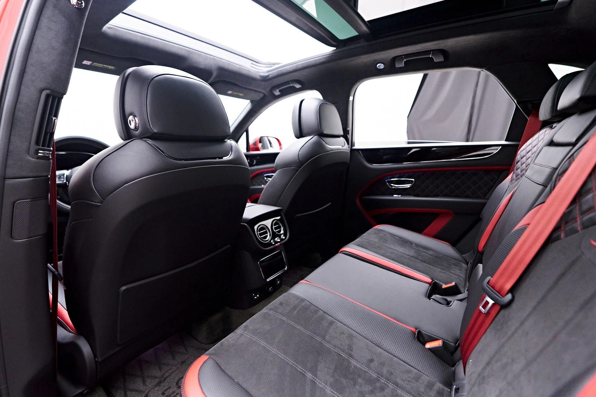 mph047_1178513279_Used_2021_Bentley_Bentayga_Speed_1752368507_28c1f88ce3