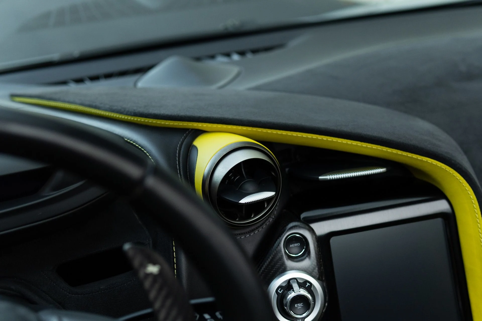 mph047_1179611519_Used_2020_Mc_Laren_720_S_Spider_1766779807_60342b2a52