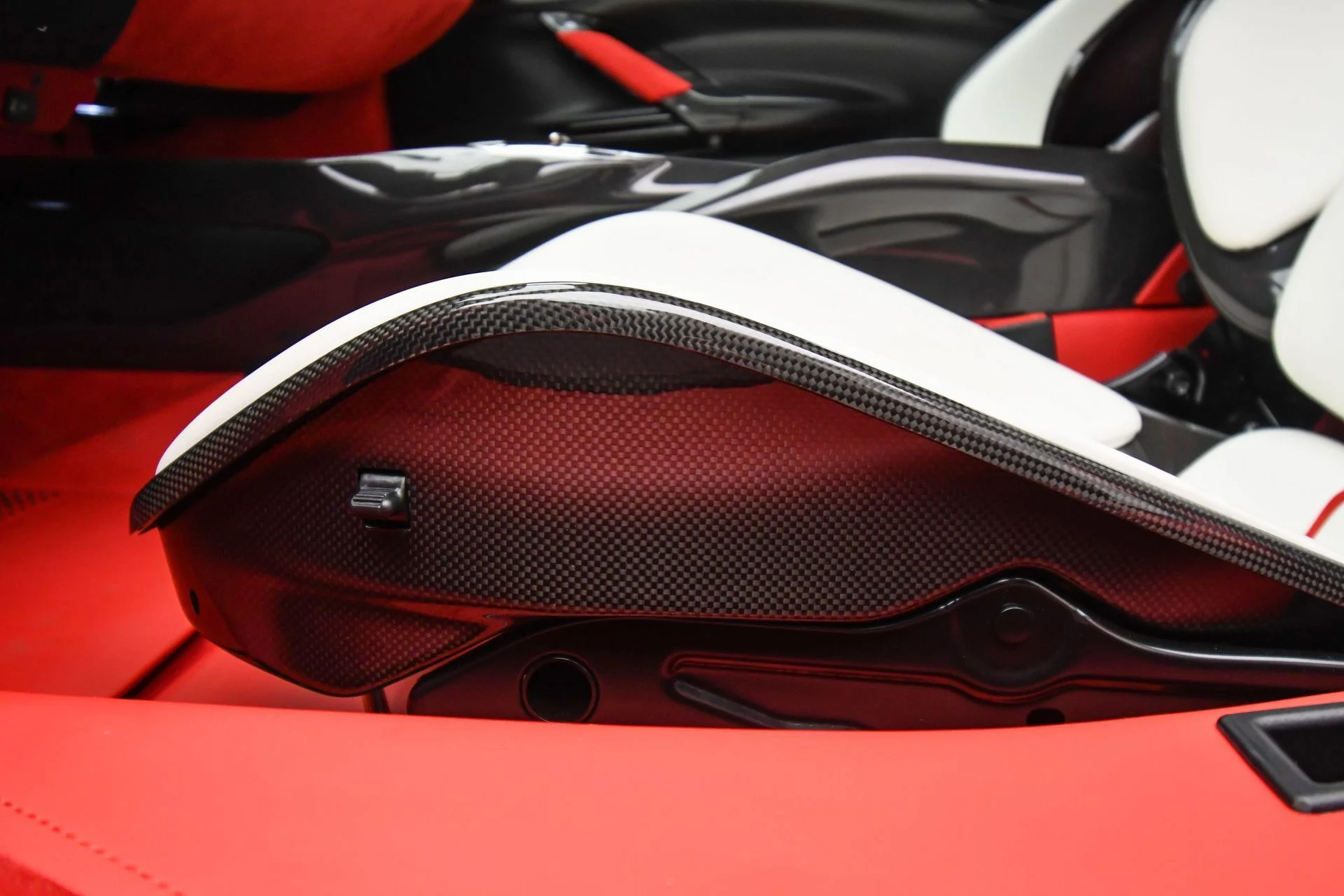 mph047_119413778_bac0100d441f49f281b1d0ac05186e52_41d9d92753