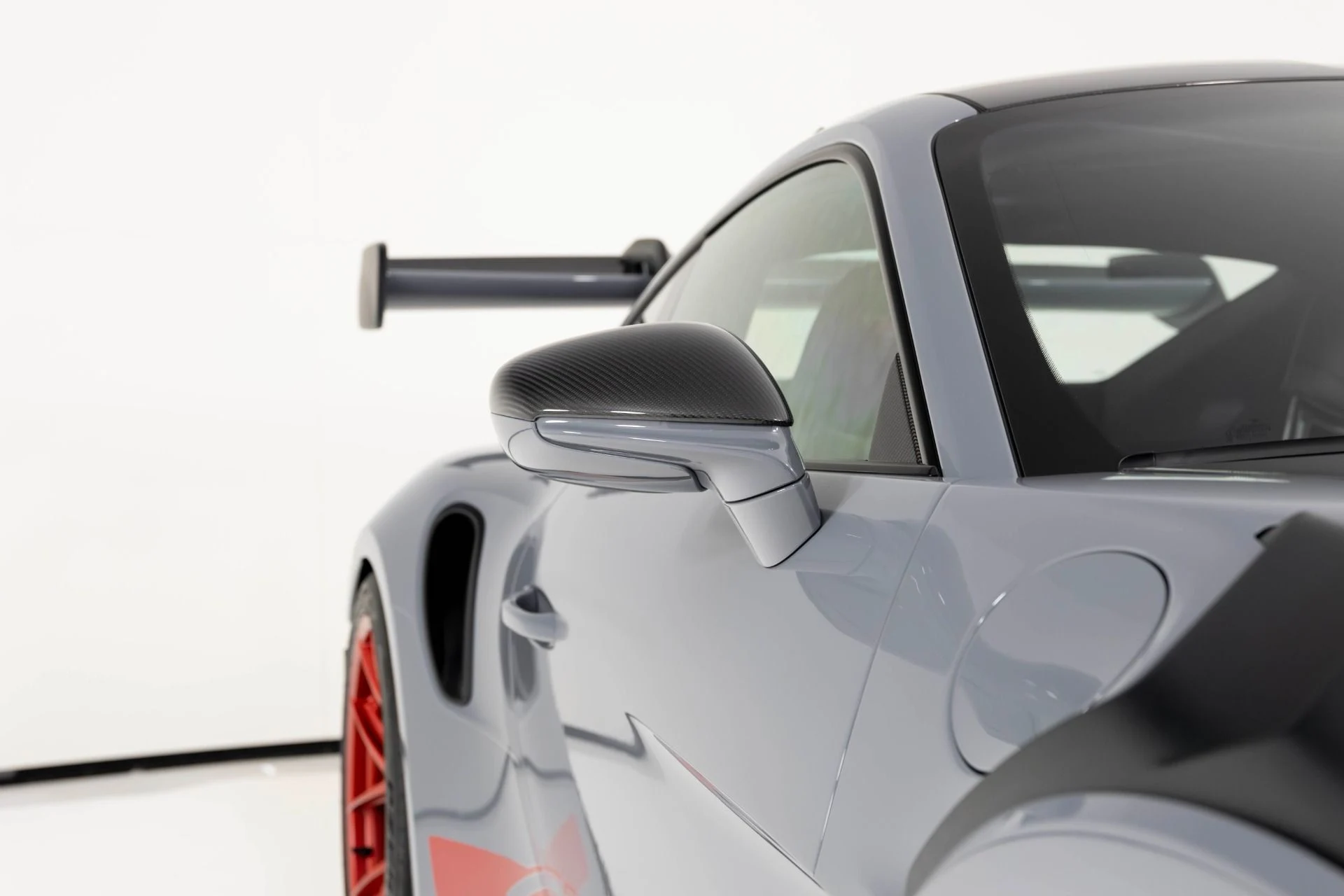 mph047_1220348359_Used_2024_Porsche_911_GT_3_RS_1759531908_c3ed7e6f7f