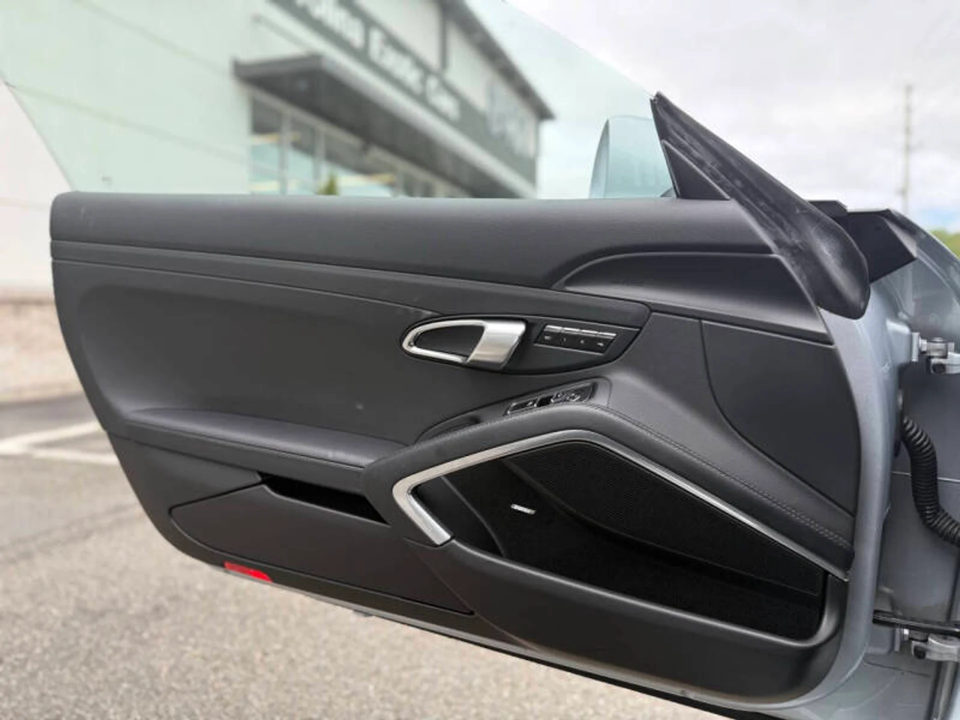 mph047_1275398395_2014_porsche_911_carrera_s_2dr_coupe_3305b55db0