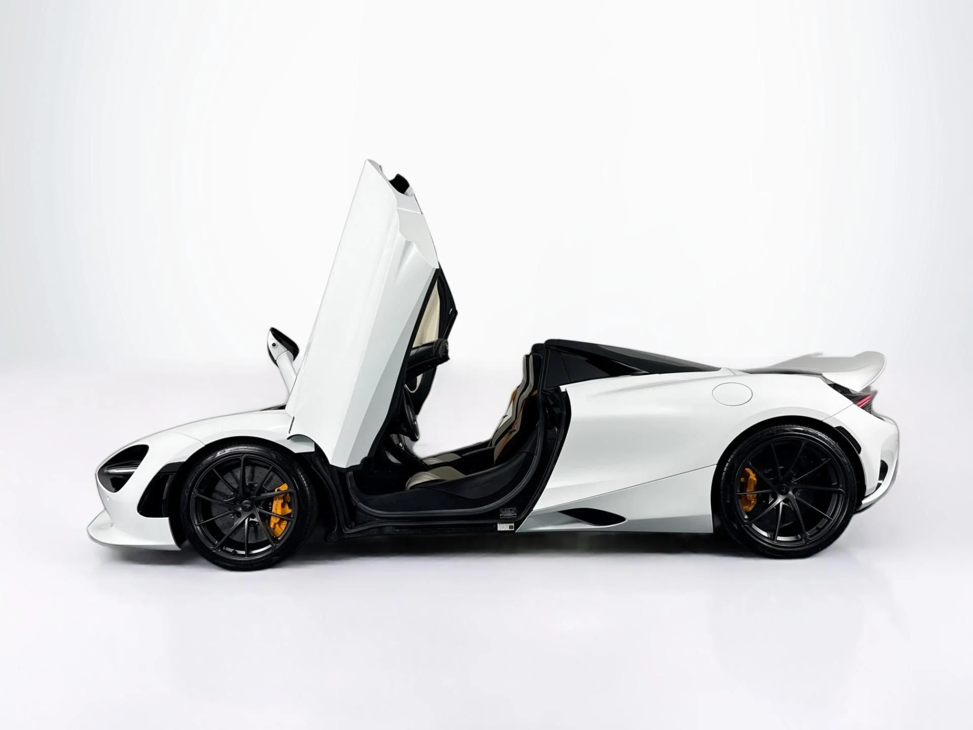 mph047_129811922_Used_2024_Mc_Laren_750_S_Spider_1788340245_1cf9dfbf8f