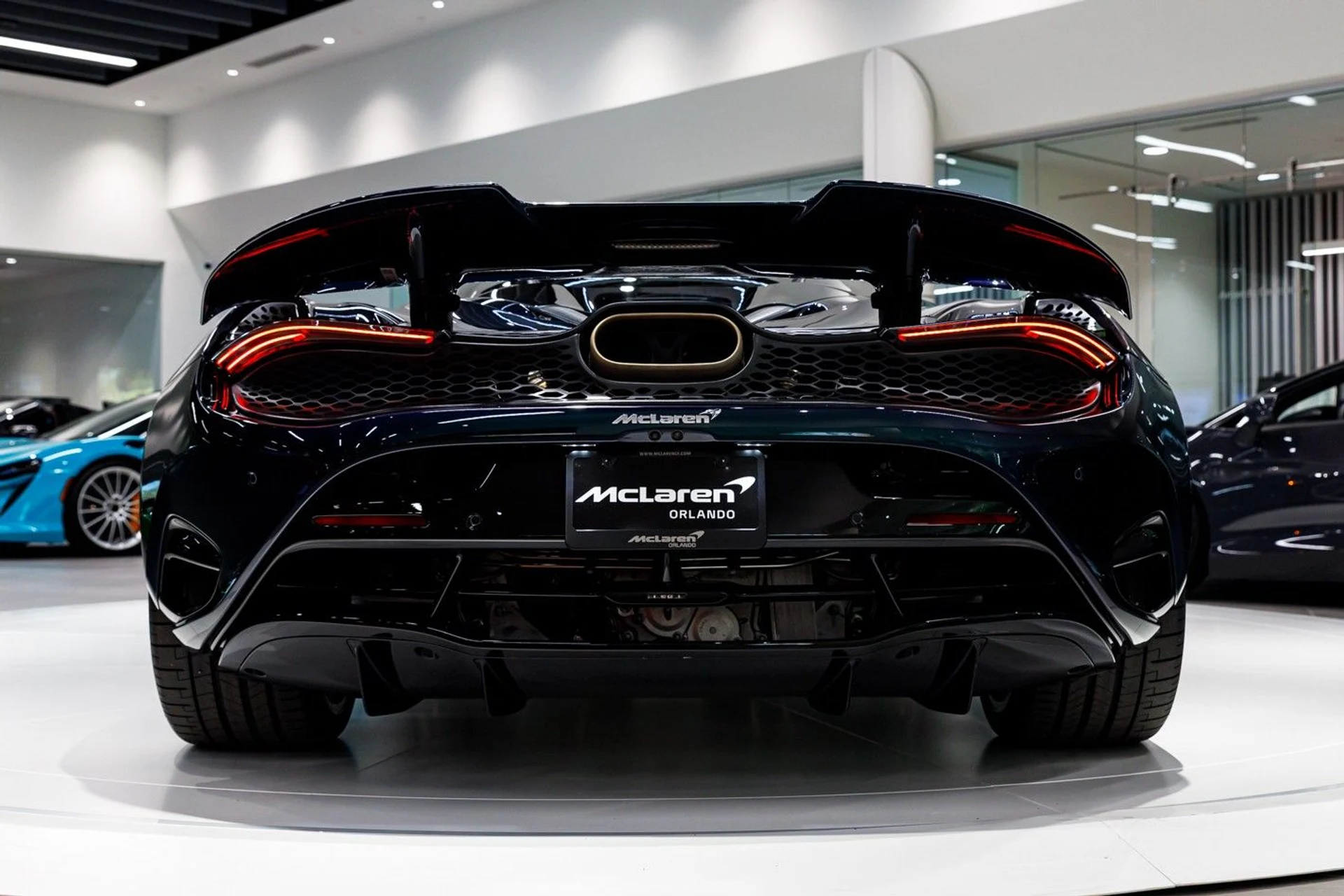 mph047_1312348603_646_p48_l_c4ace5ce6b