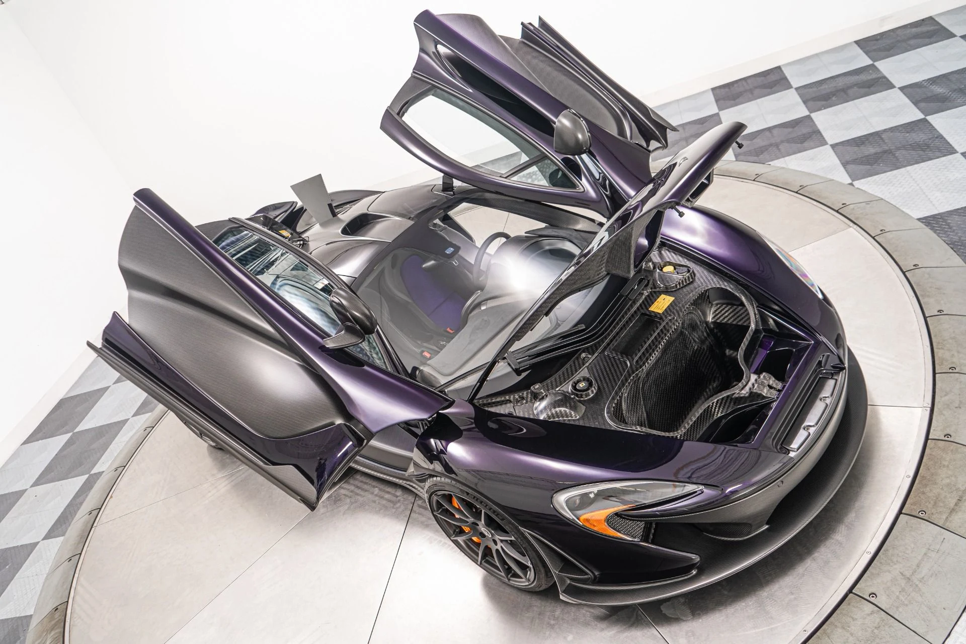 mph047_1313109732_Used_2015_Mc_Laren_P1_1757693510_7271c82d7c