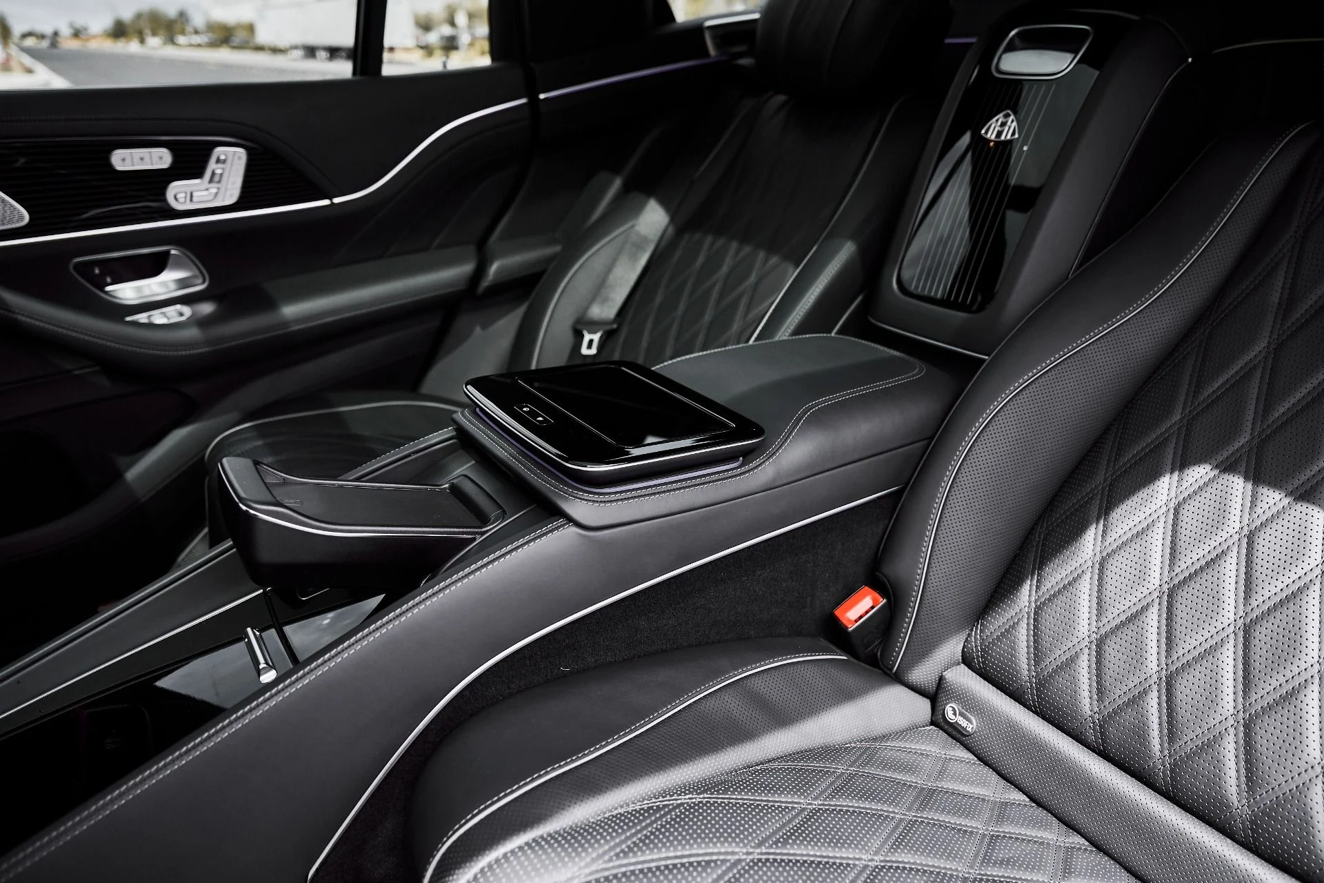 mph047_1335758629_Used_2024_Mercedes_Benz_GLS_Maybach_GLS_600_1776550630_966e68b462