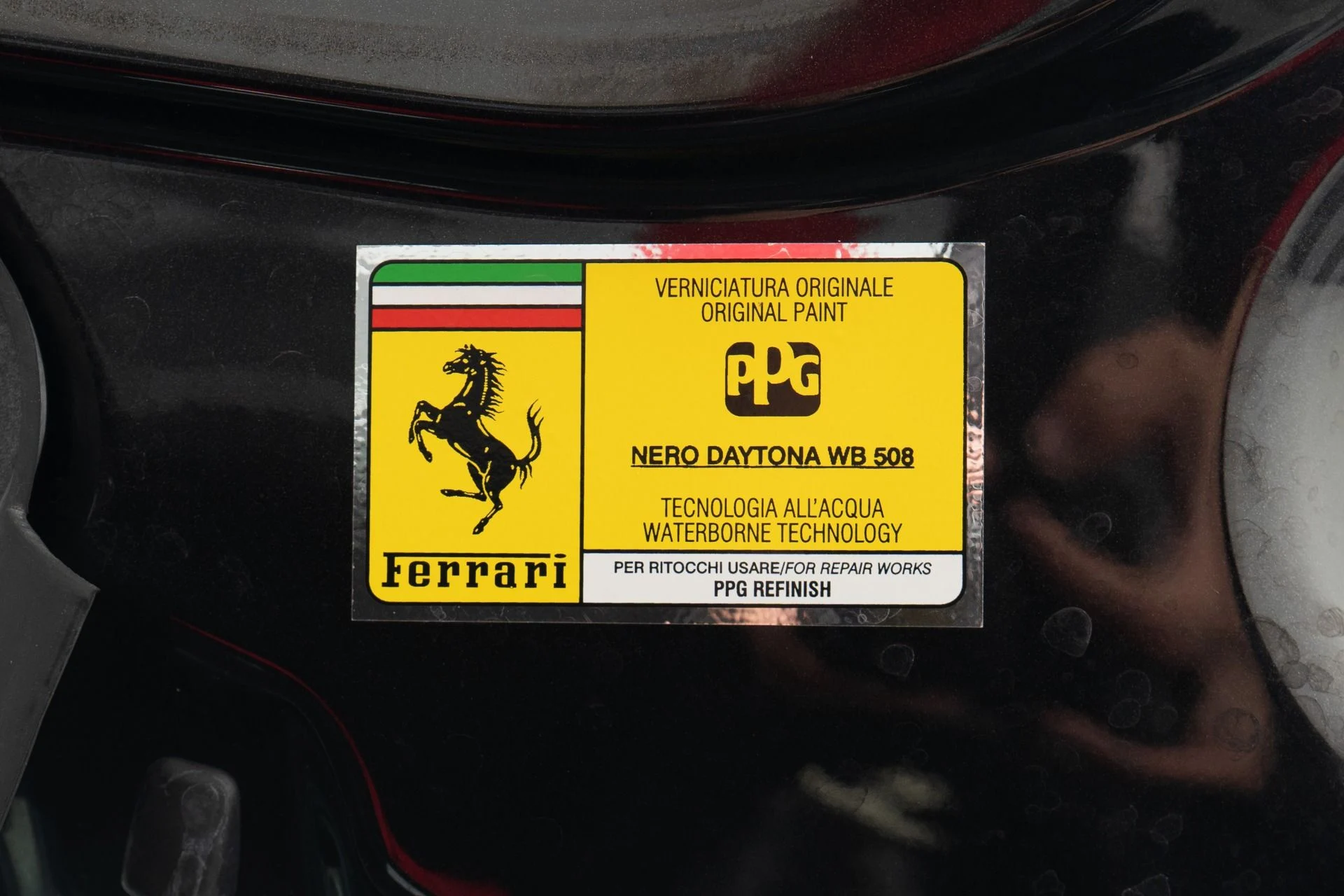 mph047_1336906511_Used_2018_Ferrari_488_Spider_Extensive_Carbon_Fiber_Trim_Low_Miles_1776720034_f2ecf025ee