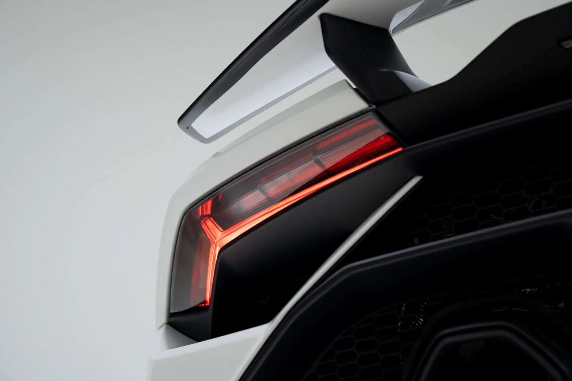 mph047_1351319884_Used_2023_Lamborghini_Huracan_Tecnica_1781823007_8ba1b69a98