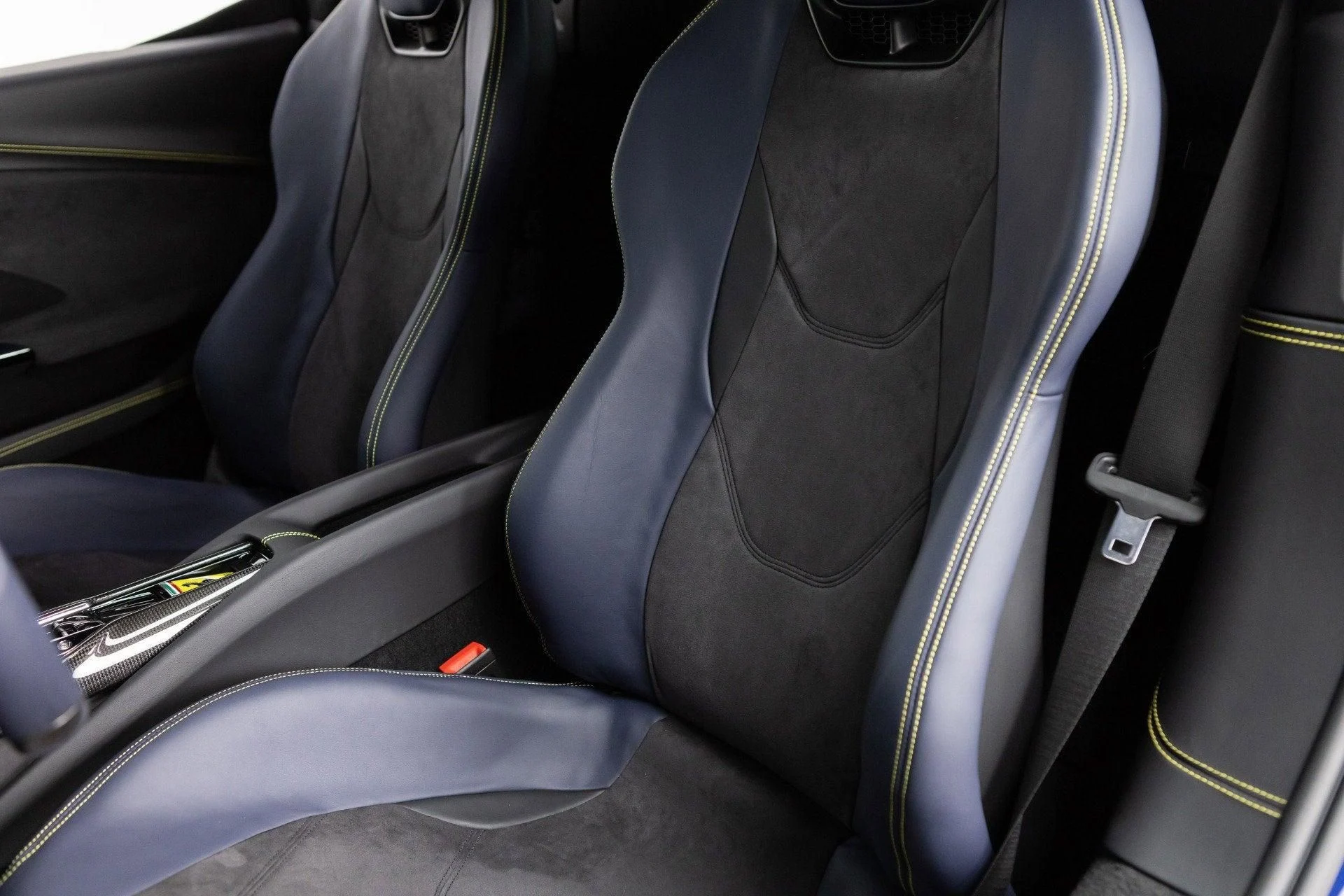 mph047_1351560898_Used_2025_Ferrari_296_GTB_1777349748_874b5ff331