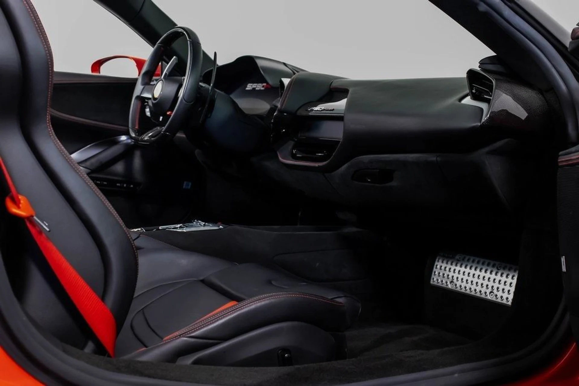 mph047_135836392_4e2698b57b84042d18dbdda2feb68a0ex_5572eab67a