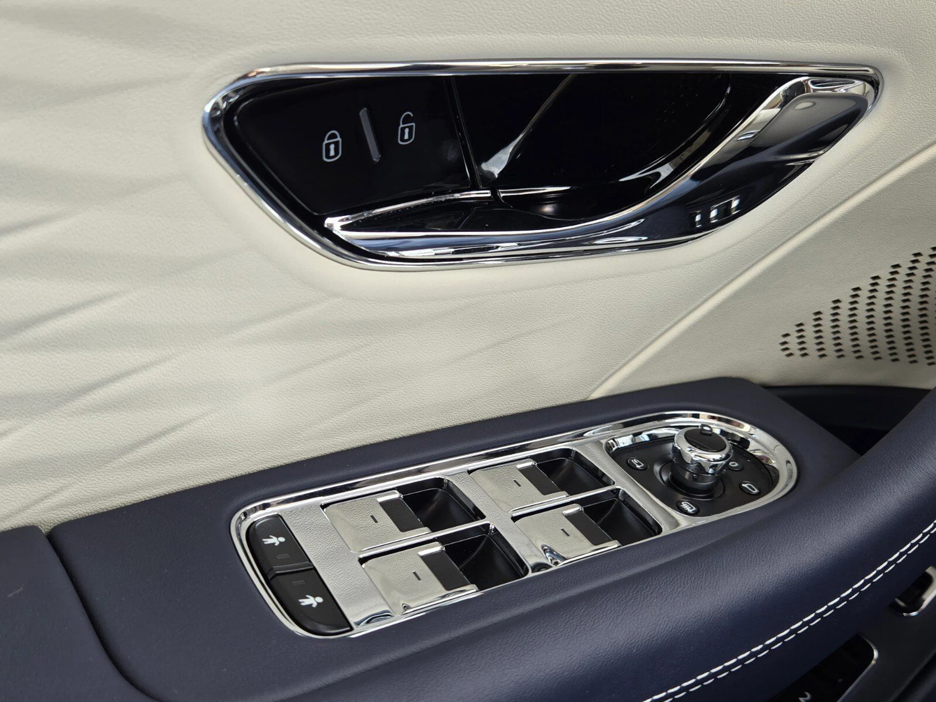 mph047_1363004710_c2c8c6cd9573e9dfa5c90aee3ec815a2x_dd7c25233d