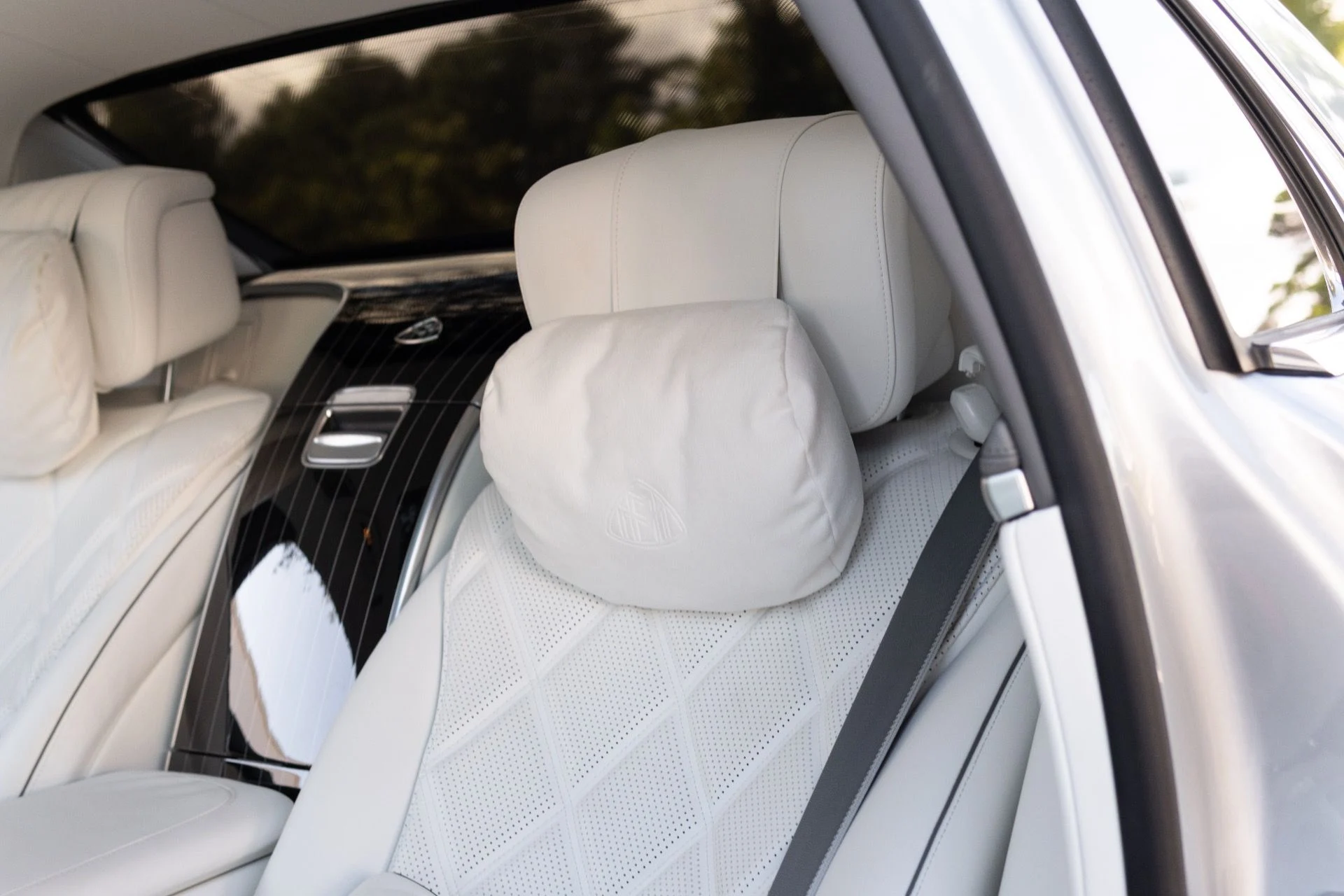 mph047_1374231216_Used_2022_Mercedes_Benz_S_Class_Mercedes_Maybach_S_580_4_MATIC_1769453531_ed181a2f11