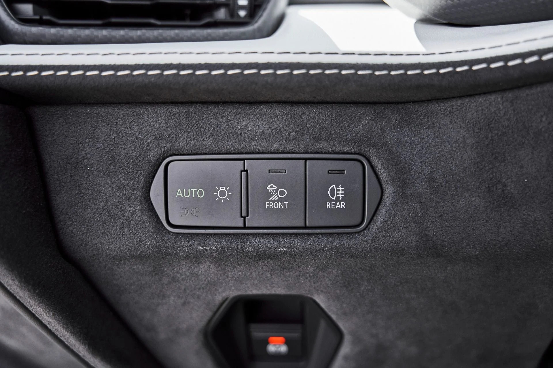 mph047_1374924187_Used_2026_Lamborghini_Revuelto_Base_1777078425_a0ca456a91