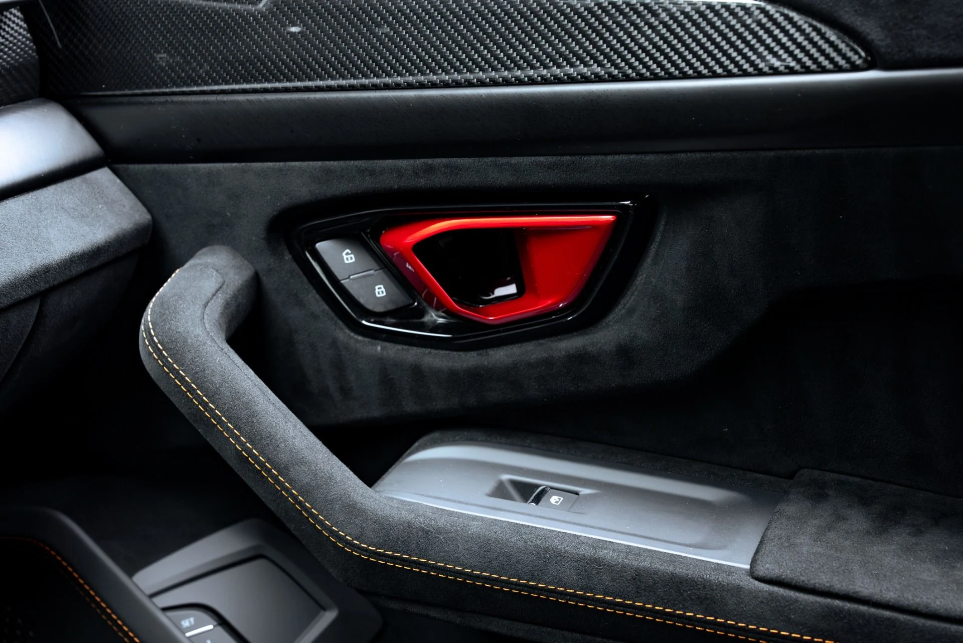 mph047_1384216257_Used_2023_Lamborghini_Urus_Performante_1776977972_7fc16e43f0