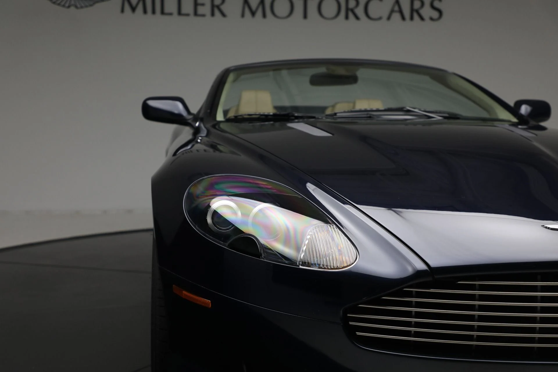 mph047_1386459912_Used_2007_Aston_Martin_DB_9_Volante_81a40cf4f2