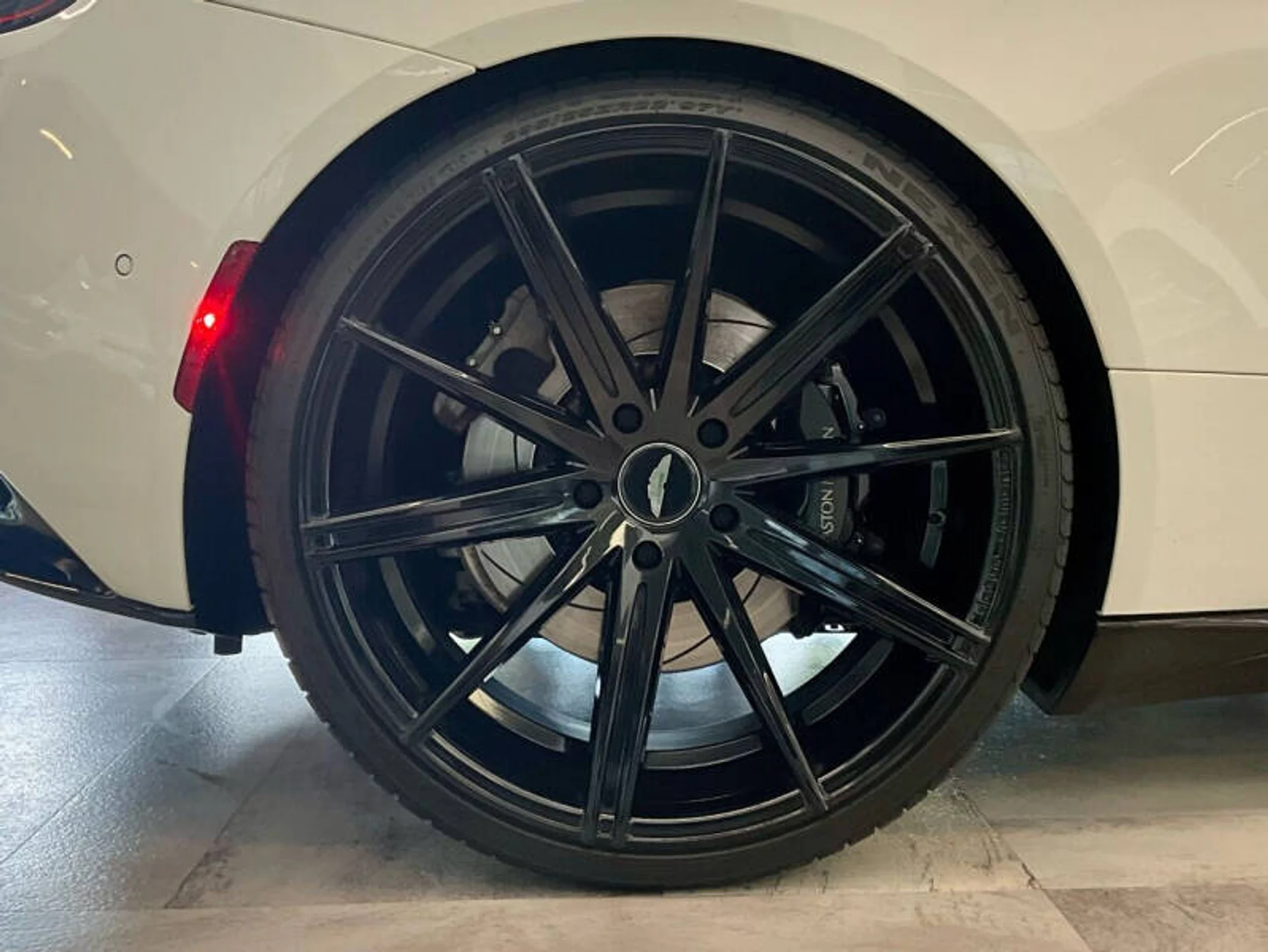 mph047_1400054482_2018_aston_martin_db11_v12_2dr_coupe_cd772cdde5