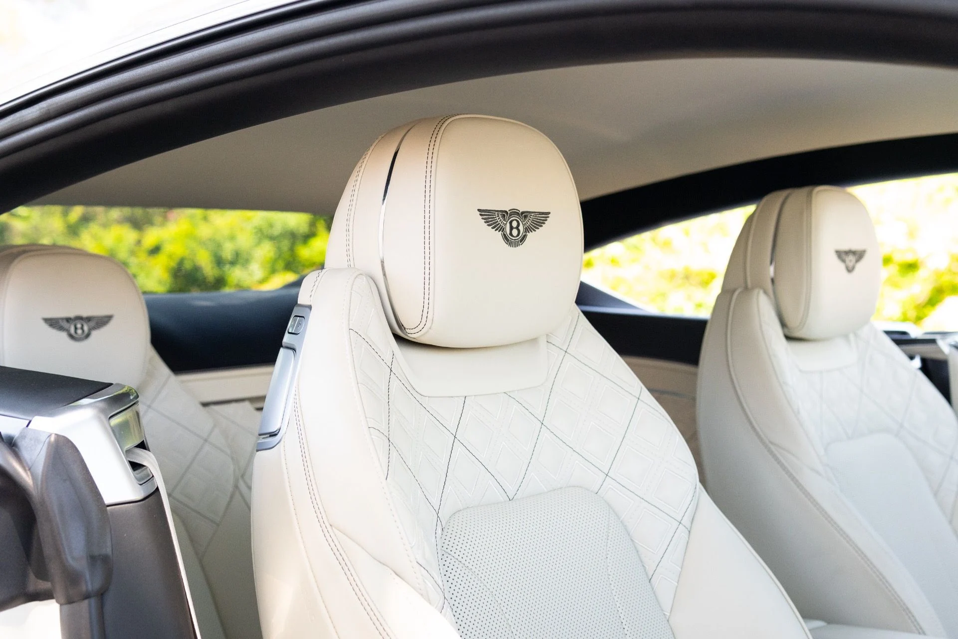 mph047_1405176988_Used_2020_Bentley_Continental_GT_V8_1777404396_3e51cdf451