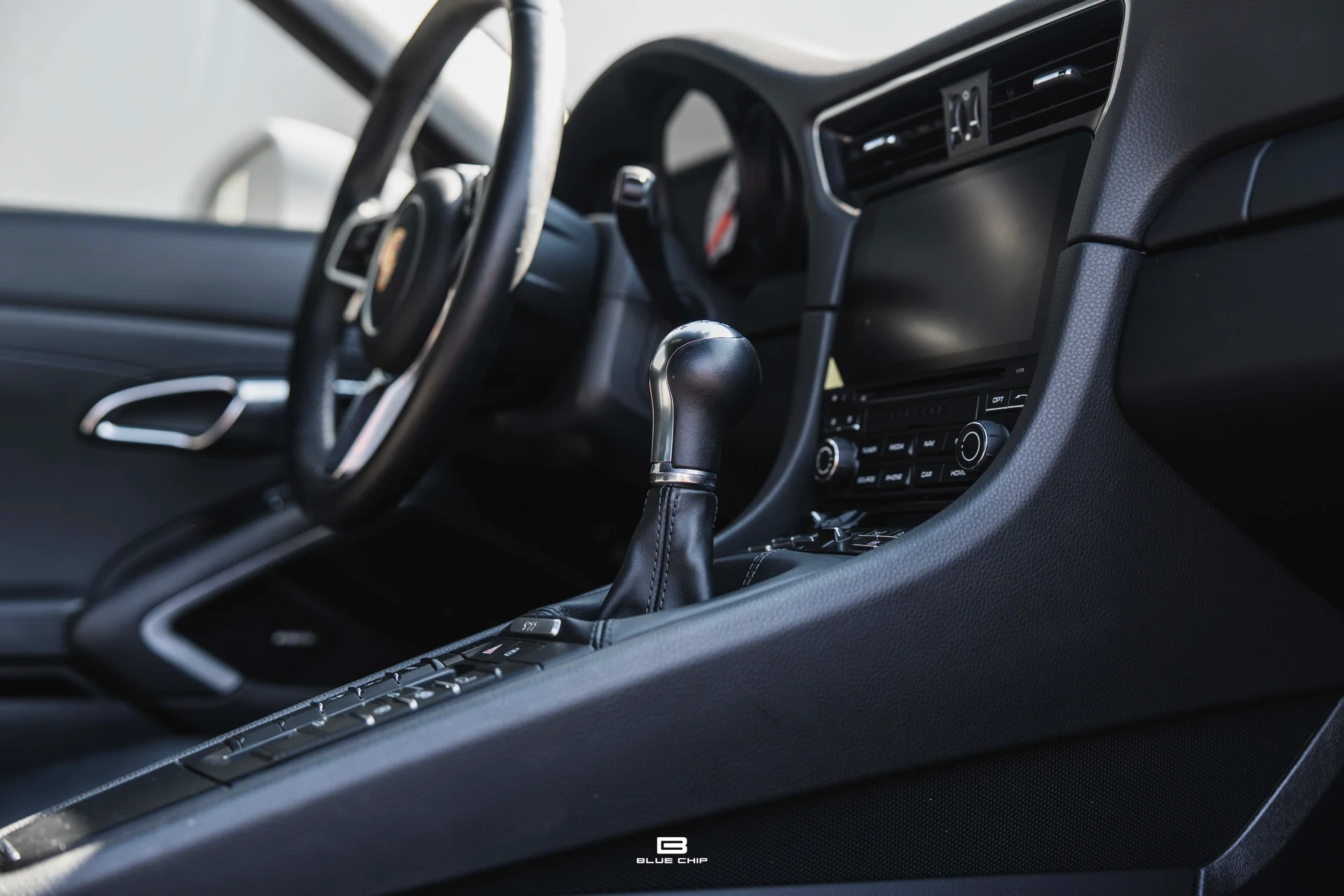 mph047_1424154582_6a3082a04a4227ac7697b7cb_2019_Porsche_911_53_2d178a9f59