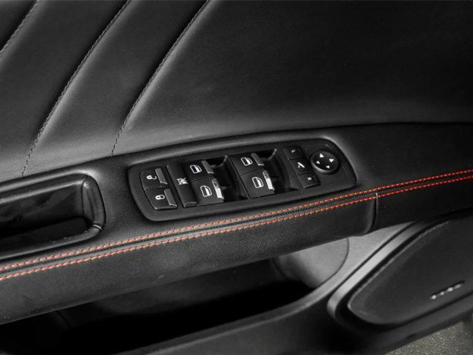 mph047_142580405_V_Jp_GFOXF_Tp_MQ_4z_Quz_Tc_Z2g_A_Qe_Ts_2e6c02fc4e