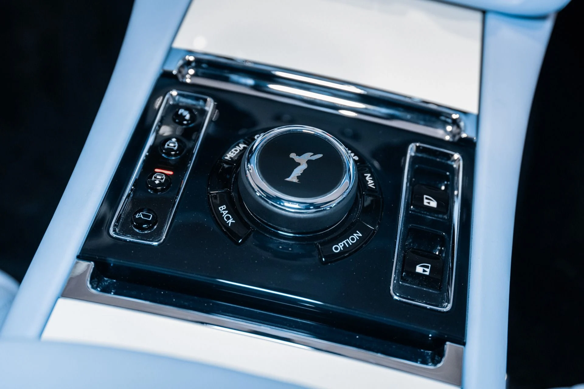 mph047_1432156576_Used_2023_Rolls_Royce_Ghost_1773457420_83aac5c375