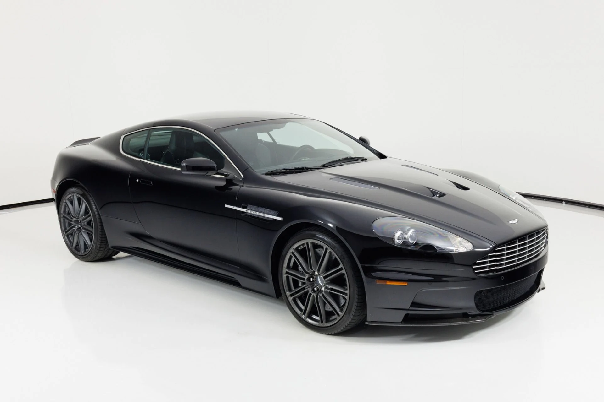 mph047_1434095767_Used_2009_Aston_Martin_DBS_V12_Manual_1785525203_2ff237398e