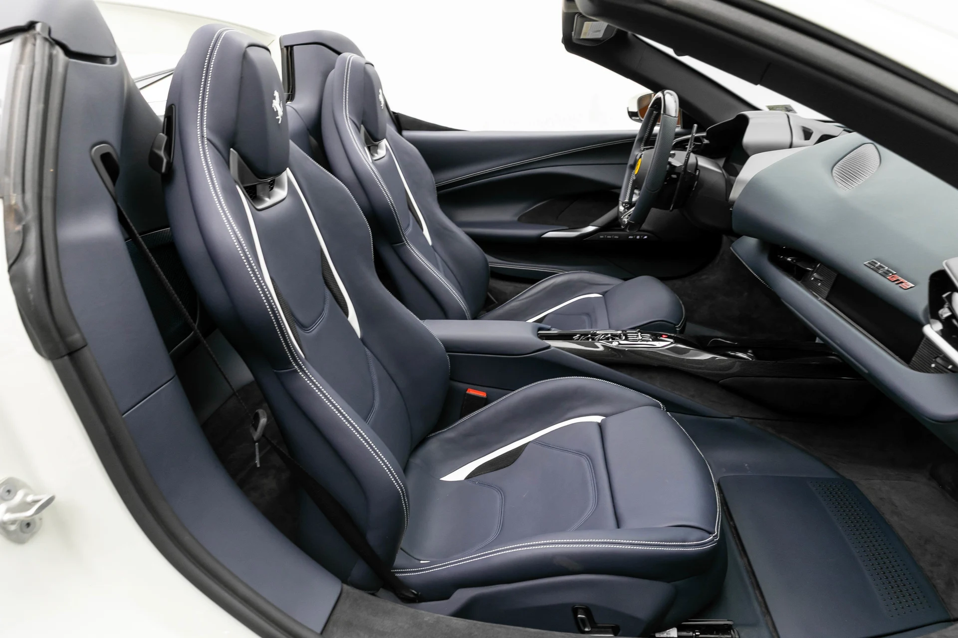 mph047_143667342_52822784f5c1458895f9a6aa7818305c_020f8c55ff