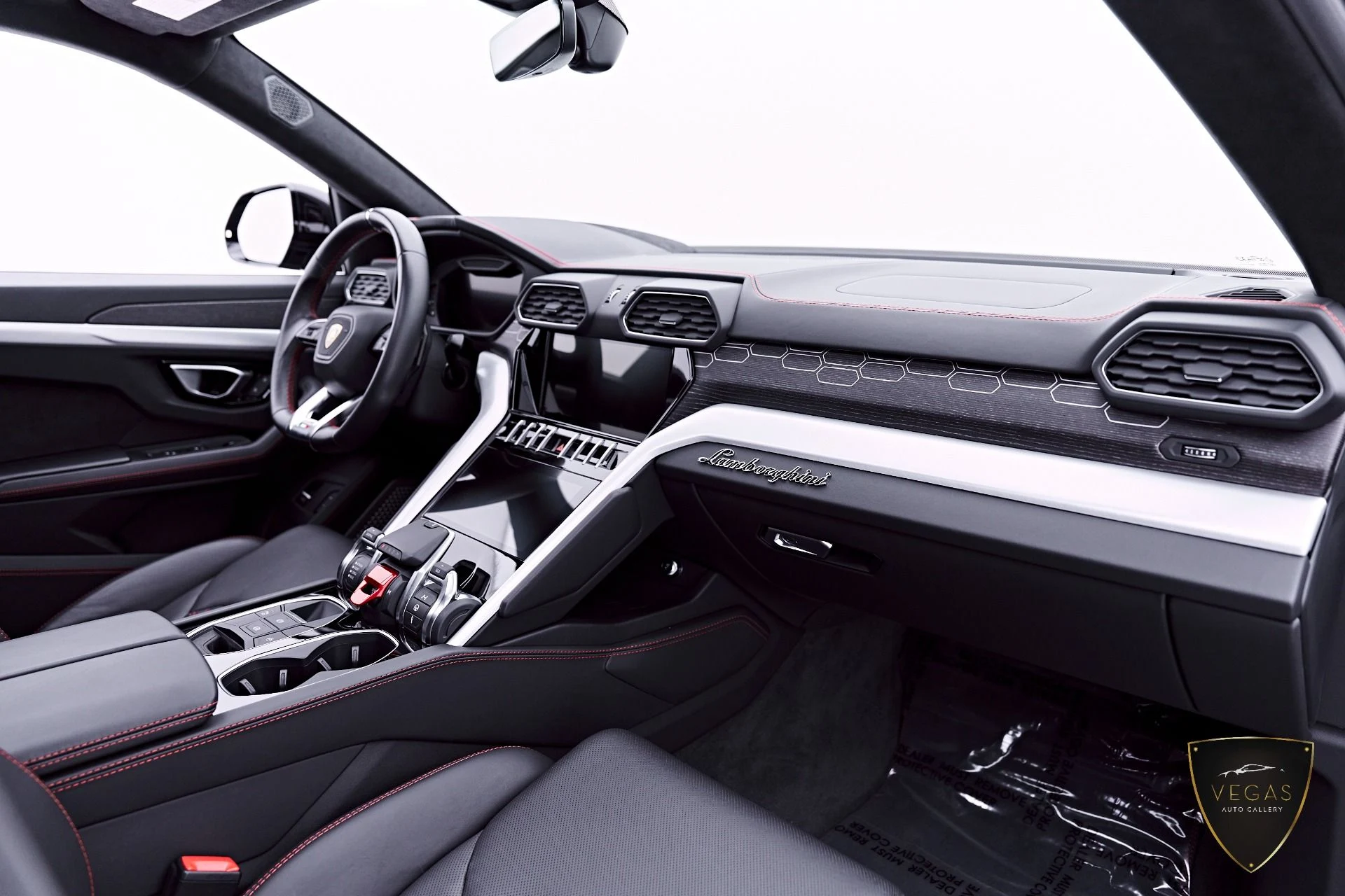 mph047_1441537033_Used_2022_Lamborghini_Urus_1782338972_2d98bfb75f