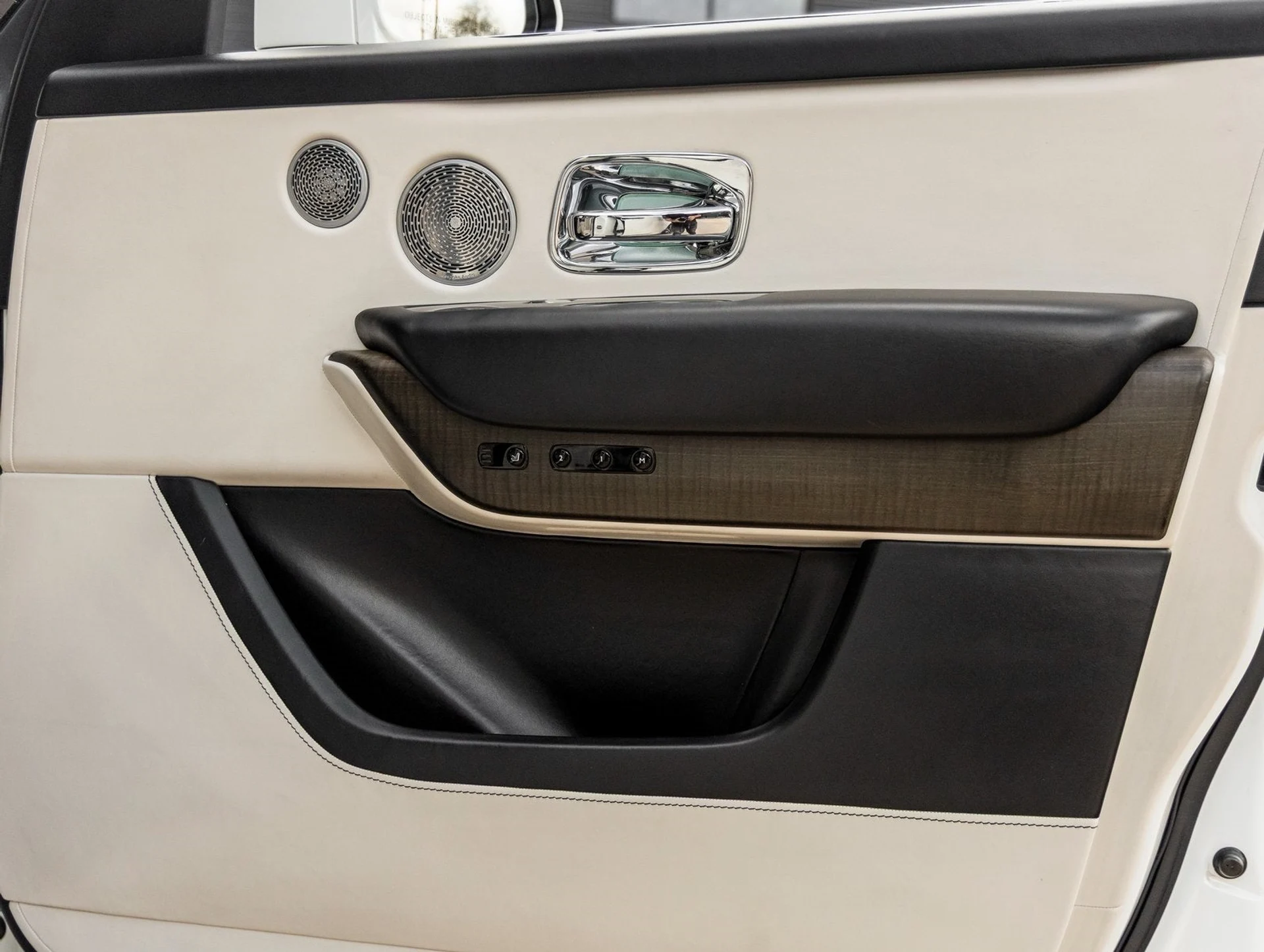 mph047_1444860386_48_b49a294062