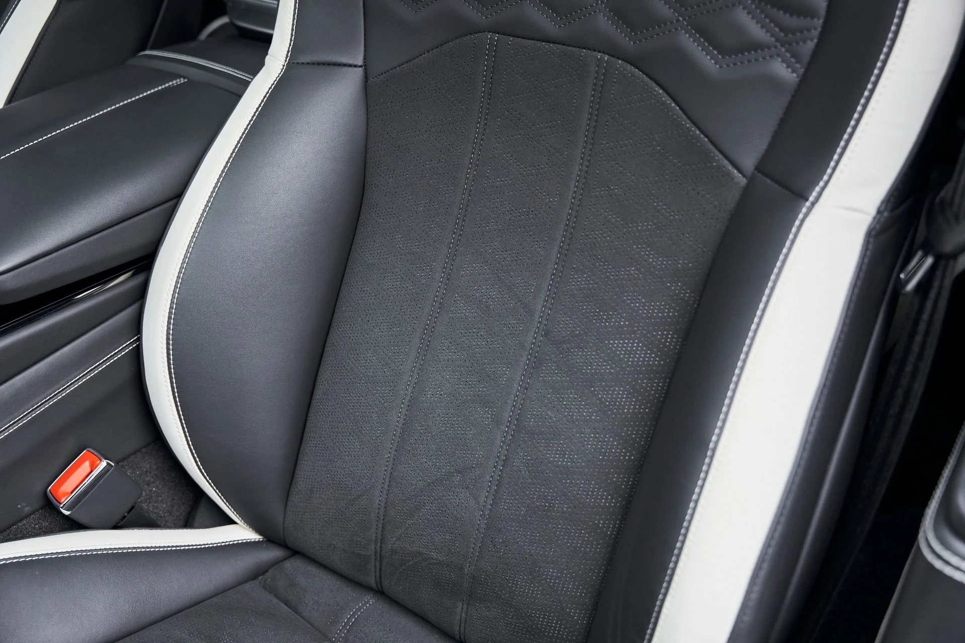 mph047_1487336384_Used_2025_Bentley_Flying_Spur_Speed_1769137101_d38e08493d