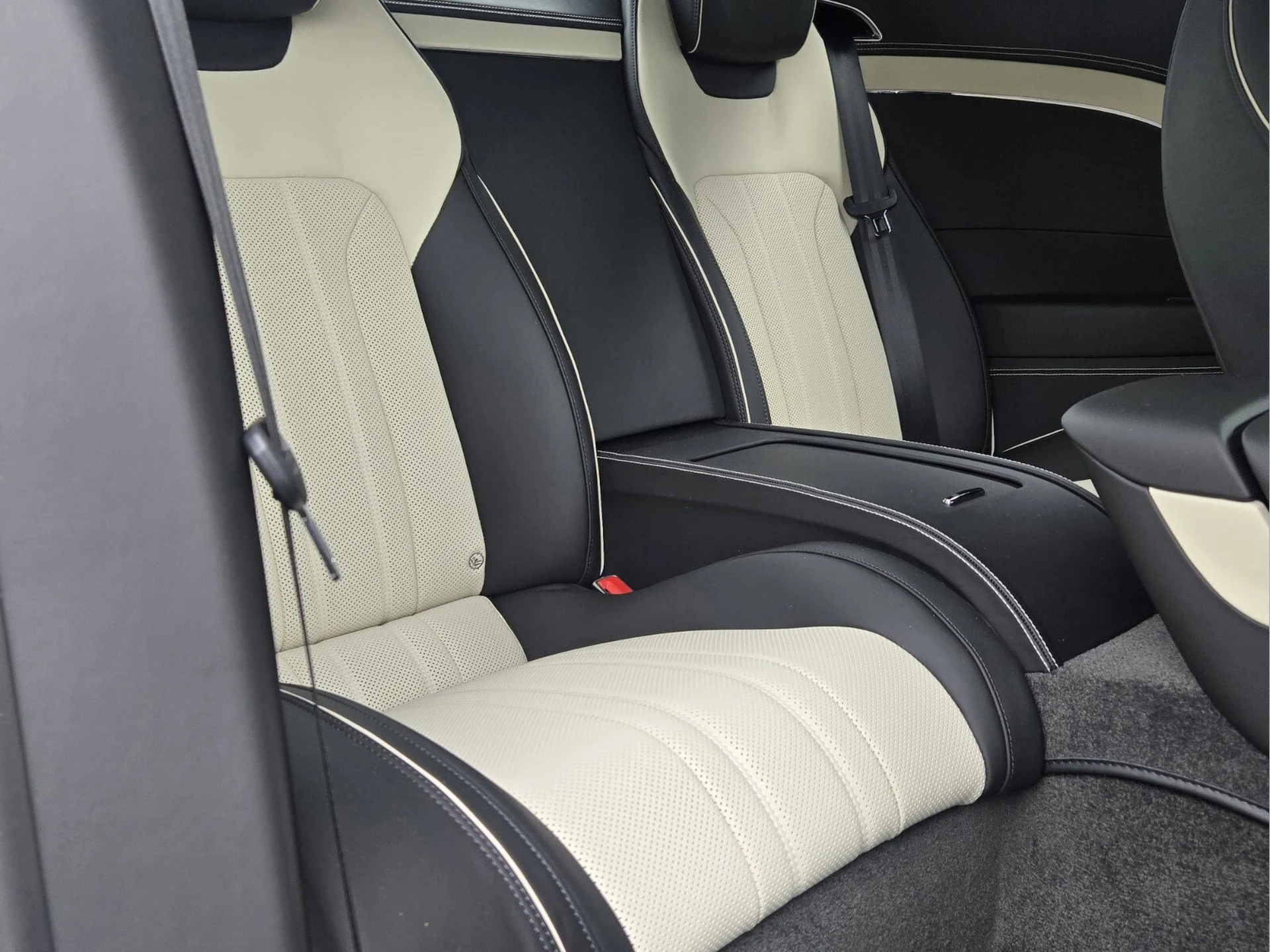 mph047_1495032510_33795c48f318a67ad2d321e3d1f39c51x_9997103762