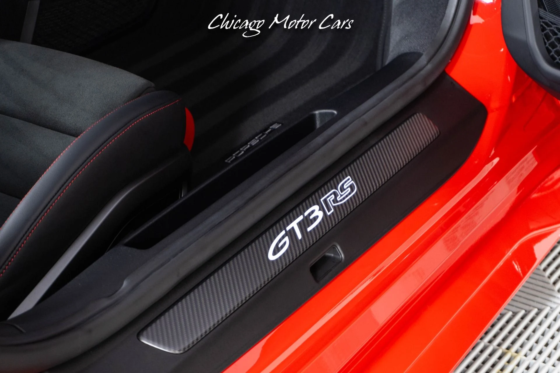 mph047_1509486914_13042_p48_l_5b6357cb7a