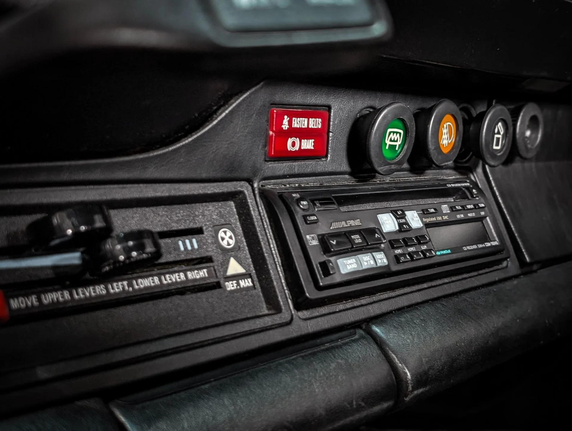 mph047_1517426121_36435187_03117_1979_porsche_911_034_064e7fd400