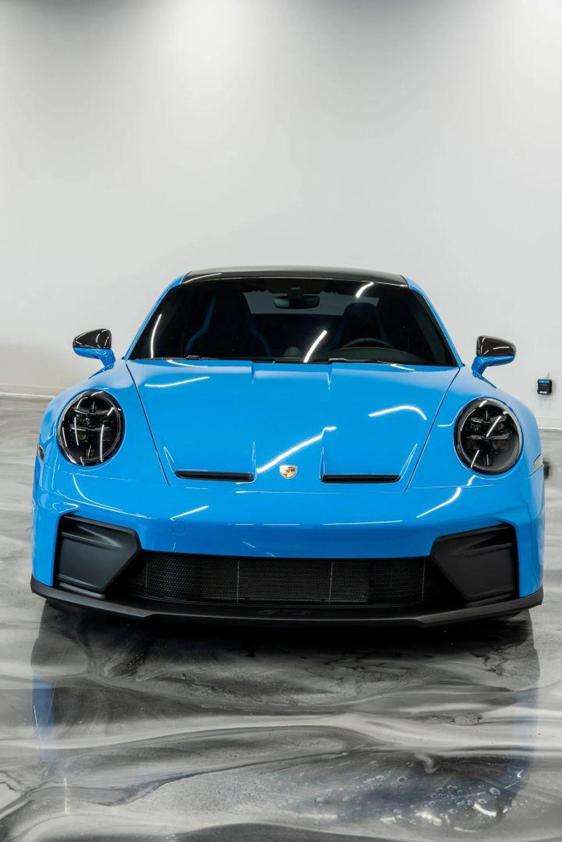 mph047_1521256010_Used_2026_Porsche_911_GT_3_w_Touring_Pkg_Coupe_2_D_1789774045_1e8e2cf303