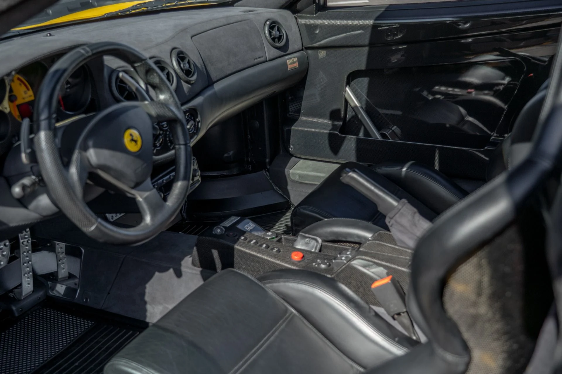 mph047_1541477627_Used_2004_Ferrari_360_Challenge_Stradale_1761174873_023ad0004b