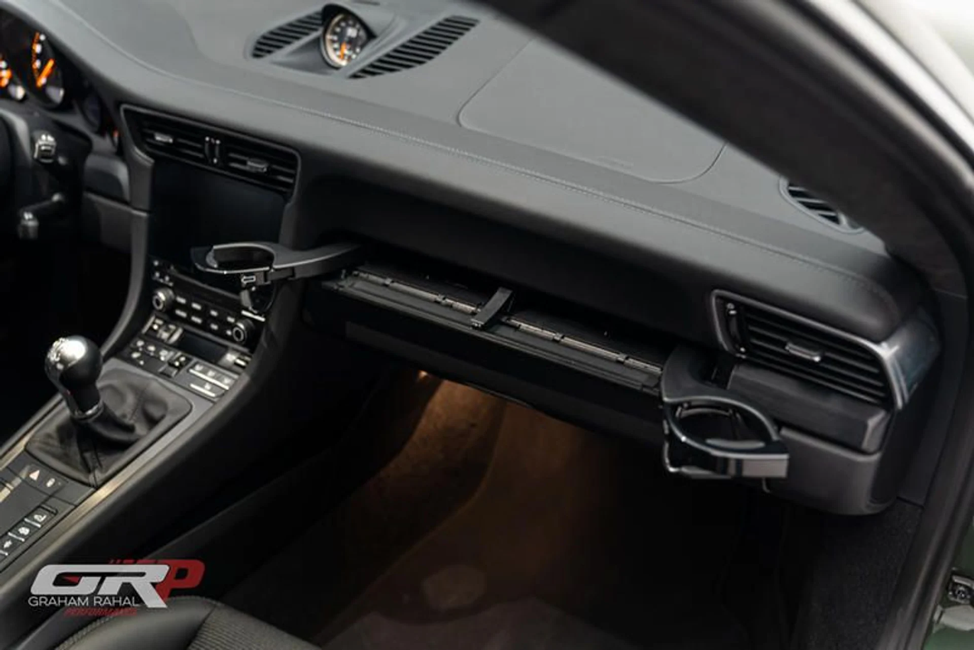 mph047_1557709768_1_C18_EAC_5_9_B5_E_4_FB_7_9004_C4_CFDE_0_F88_BB_1a9adcfe09