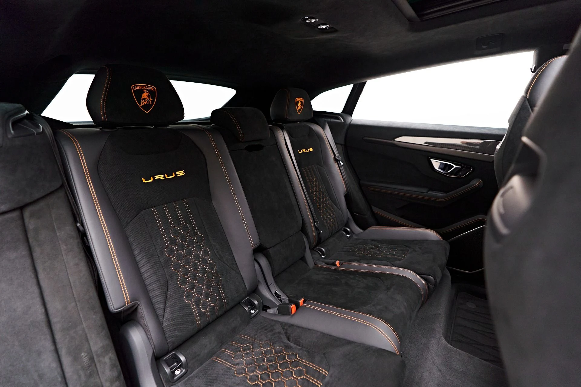 mph047_1568597408_Used_2023_Lamborghini_Urus_Performante_1753490590_30304e876c