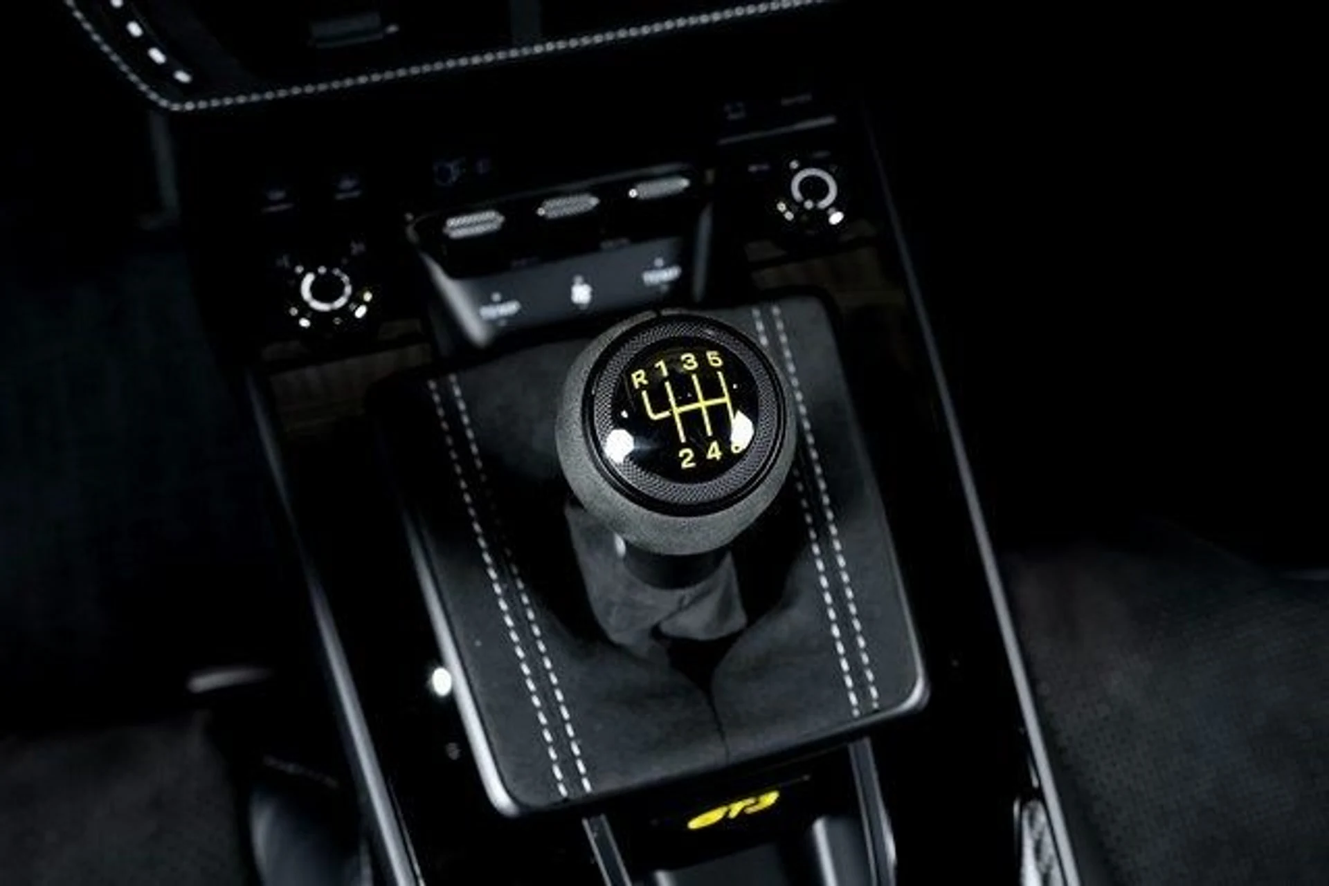 mph047_1571671926_e9babfb3669cdda773f5540353dcd73bx_8ffccd5321