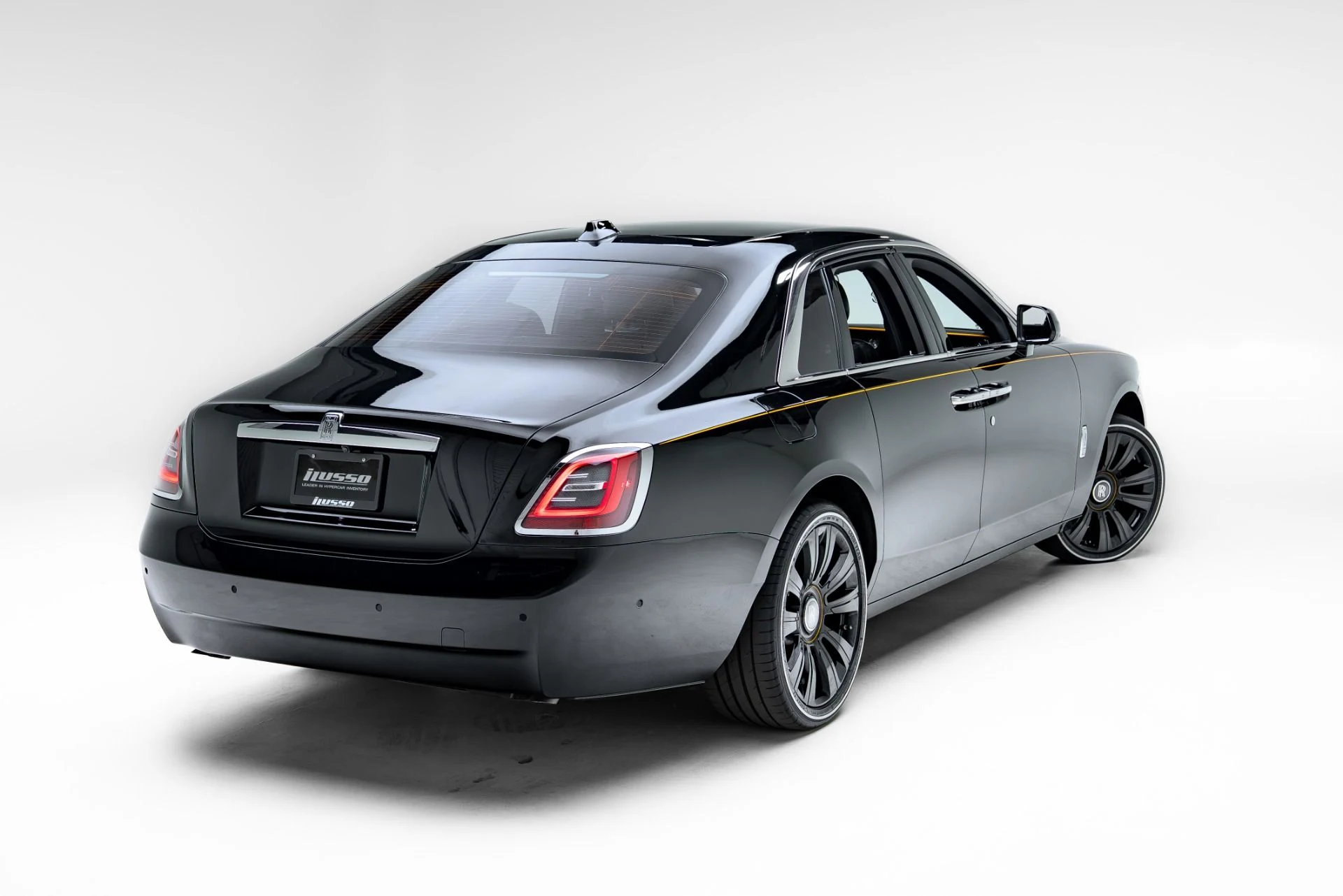 mph047_158811774_Used_2022_Rolls_Royce_Ghost_1776983425_a16ef692c0