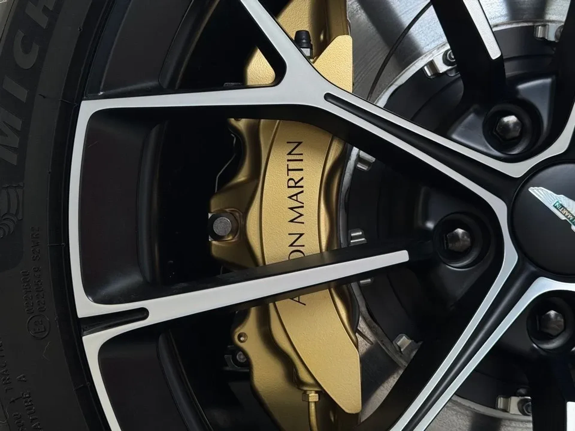 mph047_1611097891_sy29w31a0digj5opfiuzd6u5h287_3f3ee76985