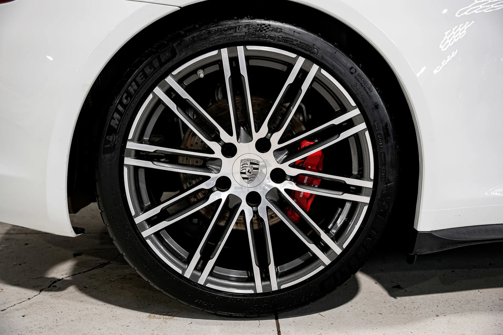 mph047_1611705343_dd85c2d339a31644b3557e04042376a7x_286d7f1a0e