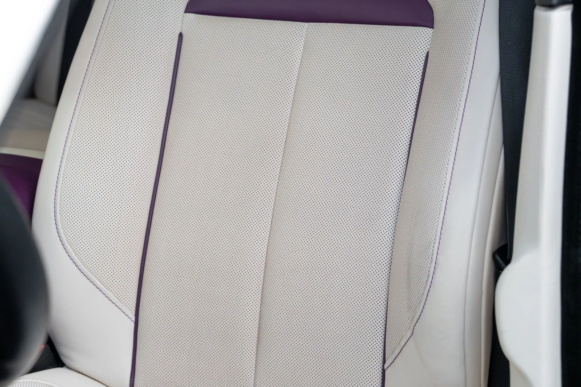 mph047_1616339894_Used_2021_Rolls_Royce_Ghost_1762913749_f8e1e2440a