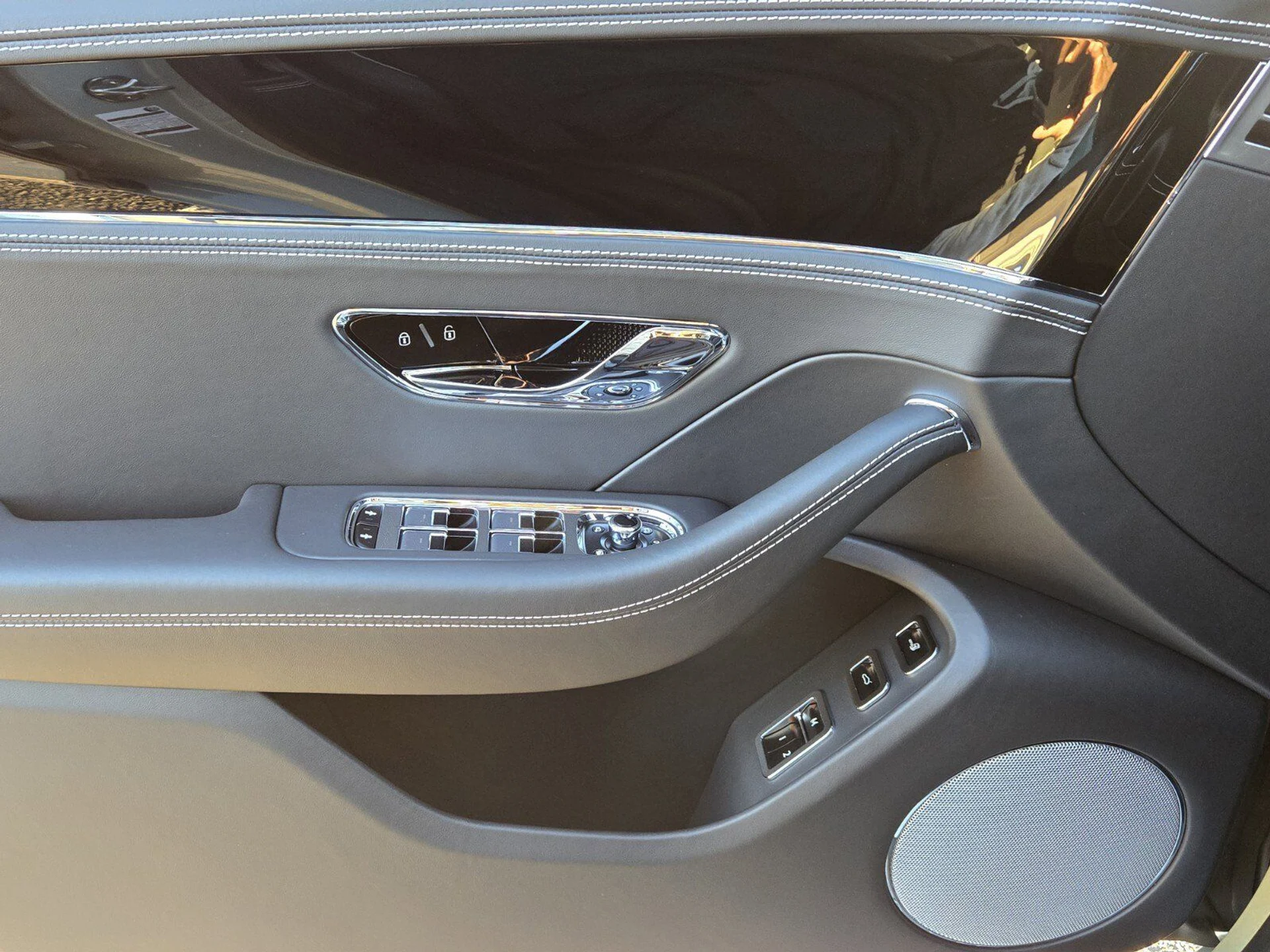 mph047_1618289639_0c765cb53c09a1b16302a88b8d8d7b40x_949cc38277