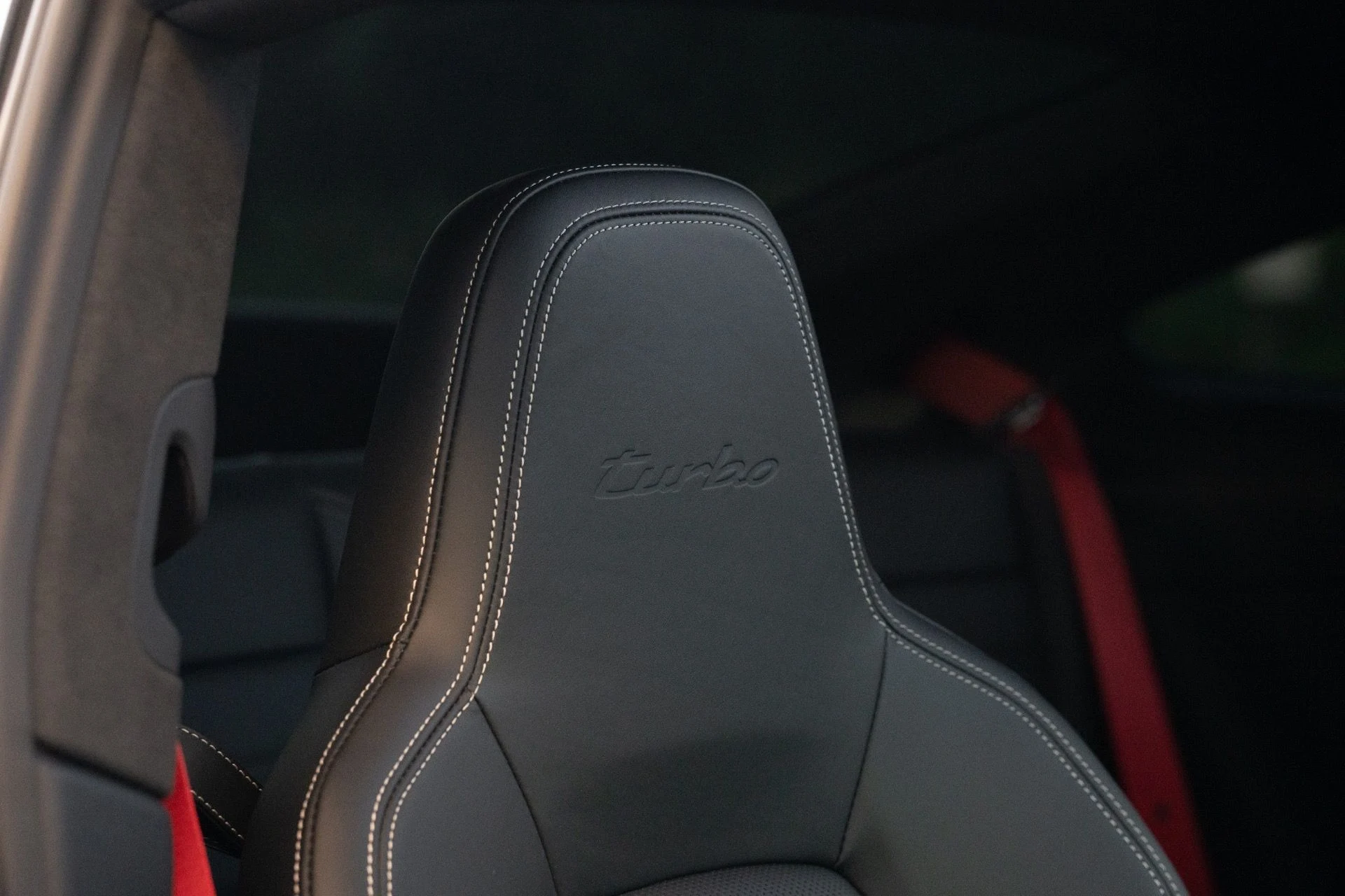 mph047_1638491192_Used_2024_Porsche_911_Turbo_1762281596_5f117fcef3