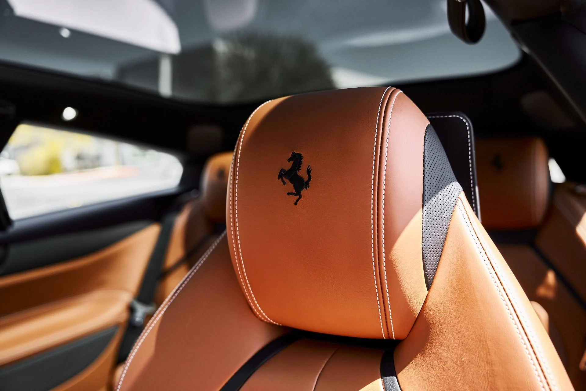 mph047_1671126355_Used_2018_Ferrari_GTC_4_Lusso_V12_1775612074_8f1645c68c