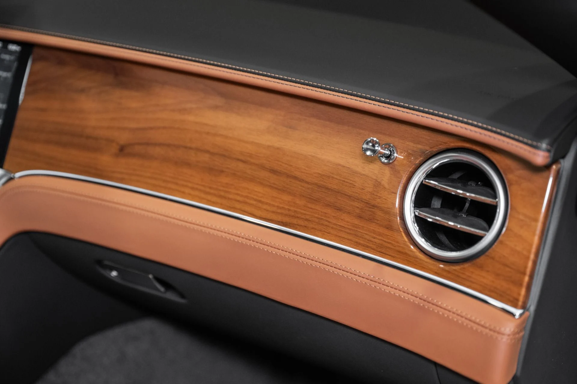 mph047_1681656037_Used_2024_Bentley_Continental_GTC_Edition_8_1784731095_43f42e0b22