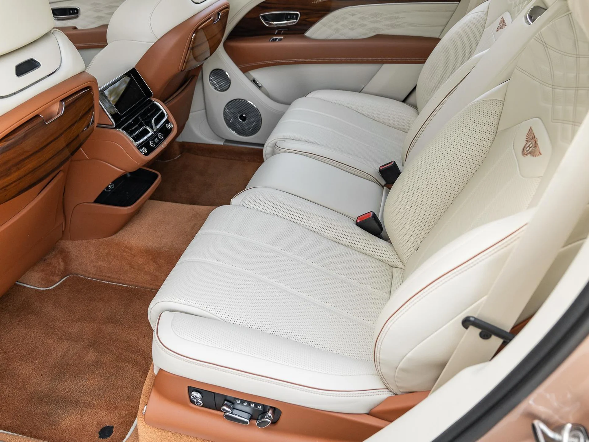 mph047_1700104485_Used_2023_Bentley_Bentayga_EWB_Azure_First_Edition_1772272965_205f40abb0